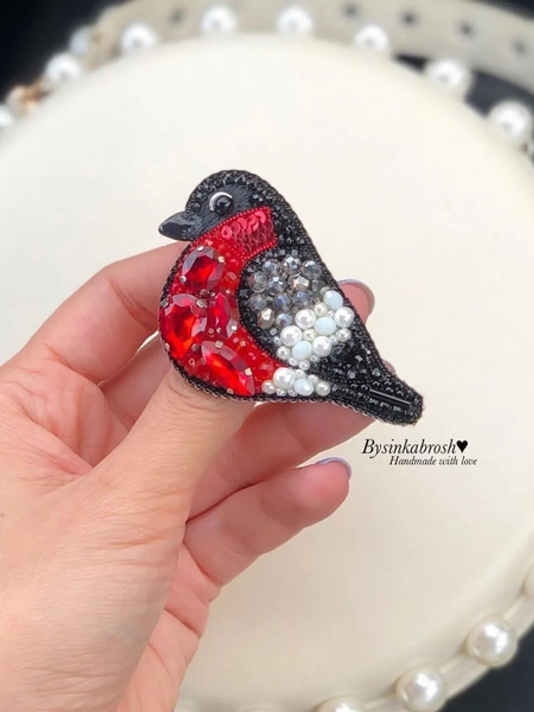 Bullfinch brooch/bird brooch/handmade brooch/handmade jewelry/bird jewelry/bullfinch/gift for her