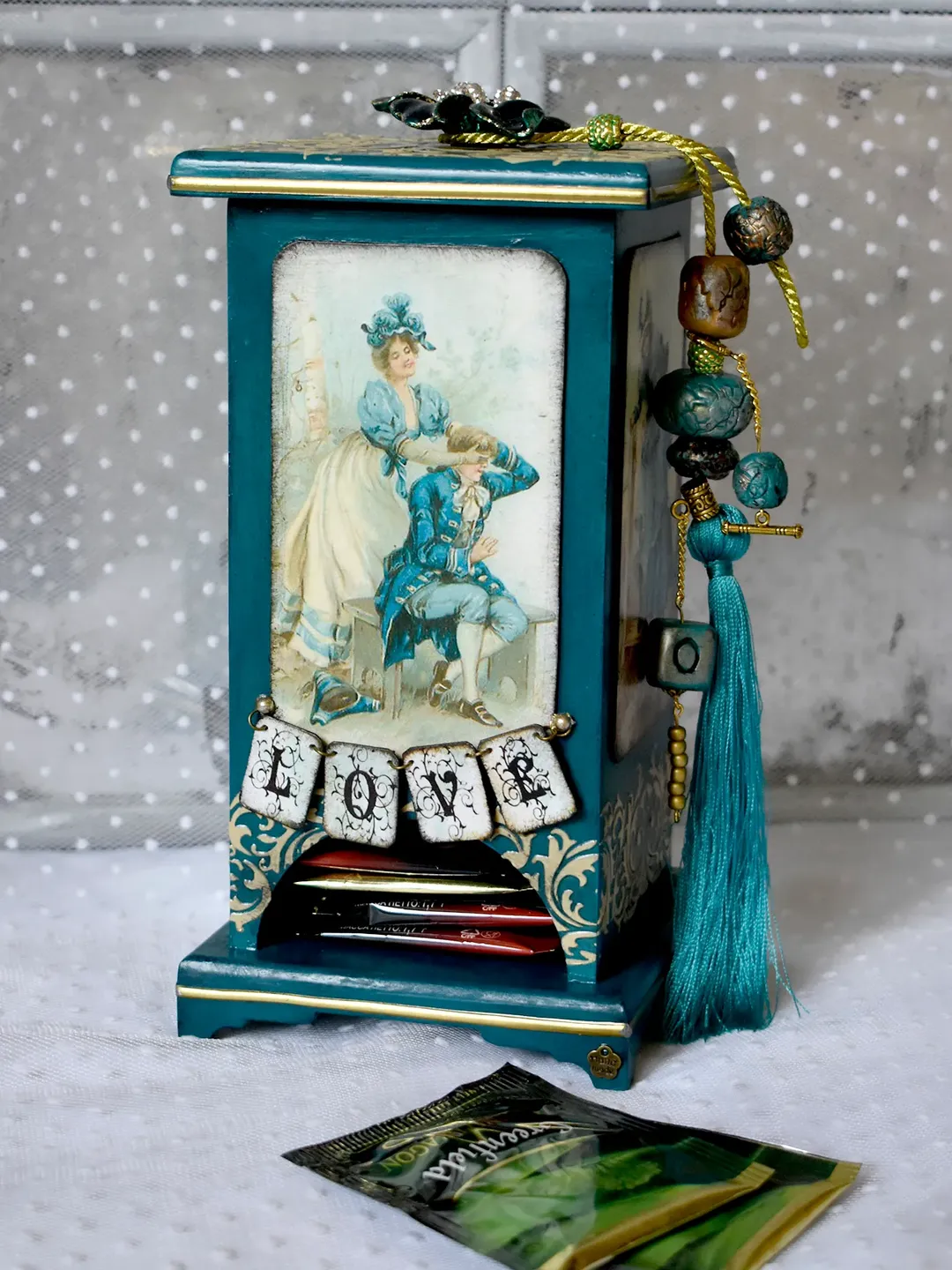 Turquoise LOVE Tea House for Storing Disposable Tea Bags