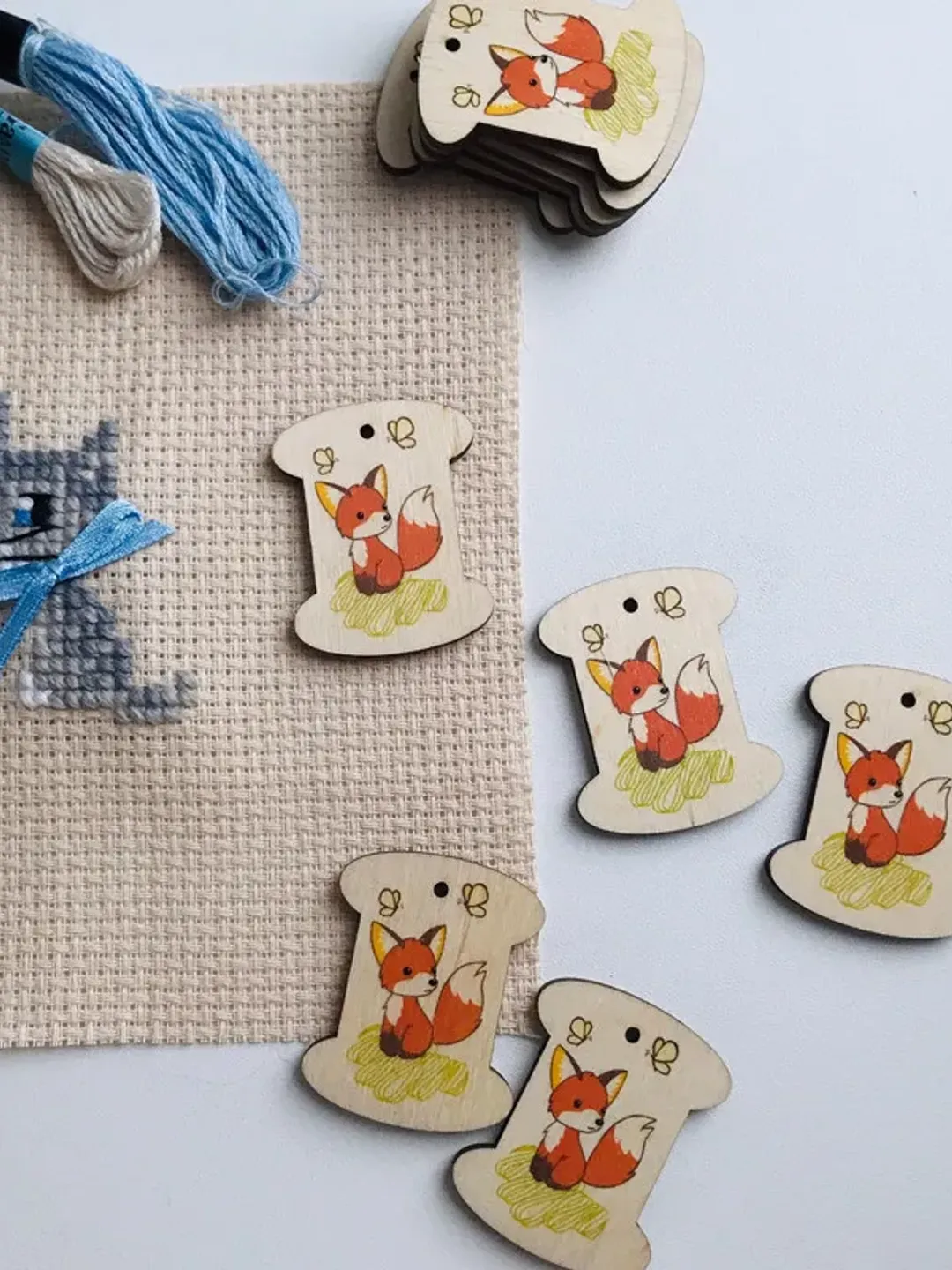 Wooden thread spool little fox-set 10 bobbins