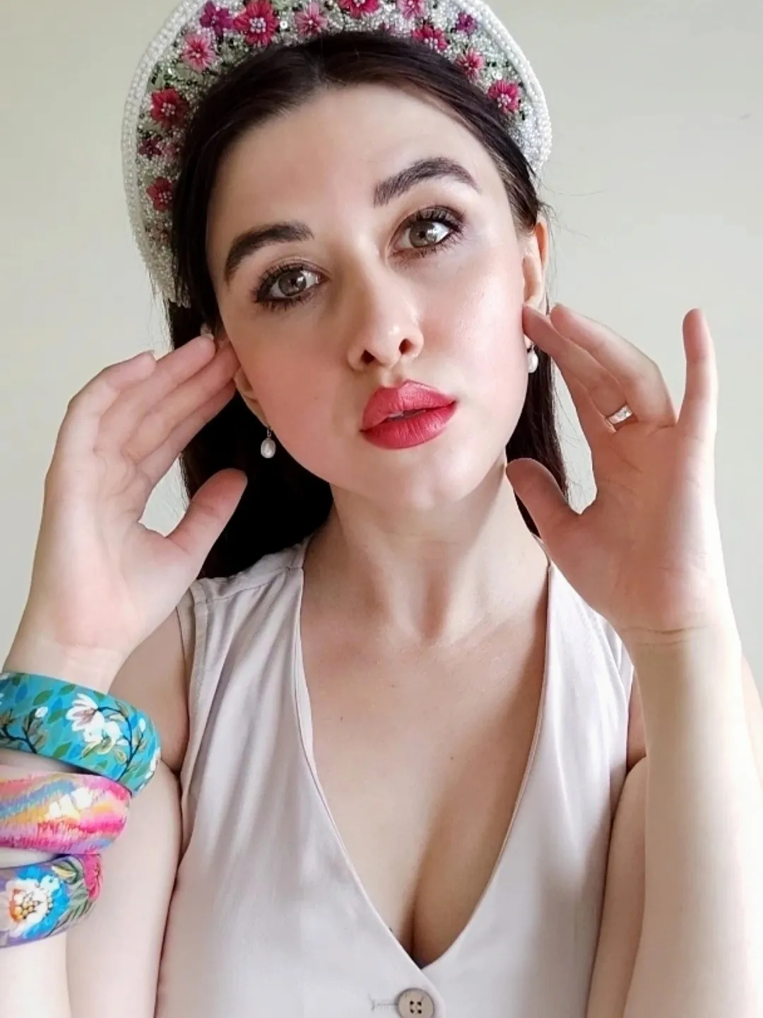 Crown Headdress Tiara Bohemian Style Beaded Embroidery White with Flowers Boho Pattern Ala Rus Ethnic Boho Headdress Accessory  Eclectic Bride Costume Fashion