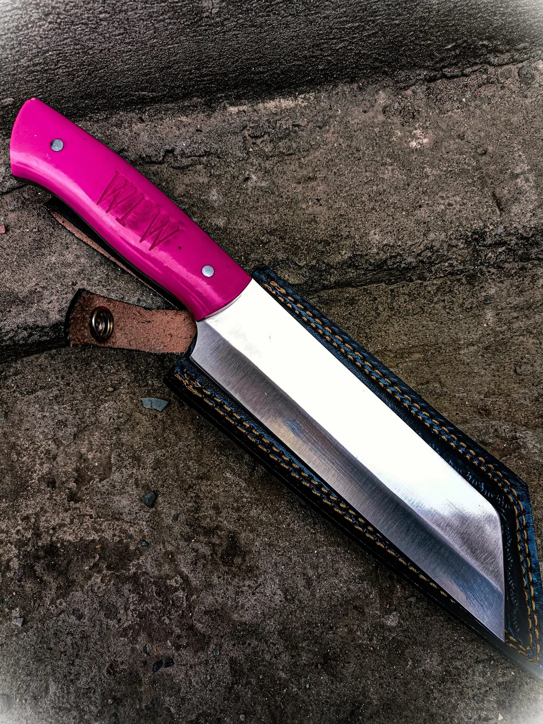 Handmade Viking Seax Knife: D2 Steel, Pink Resin Handle, Leather