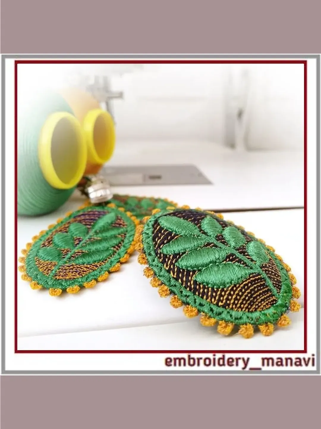 In the hoop embroidery design FSL Jewelry set earrings and brooch