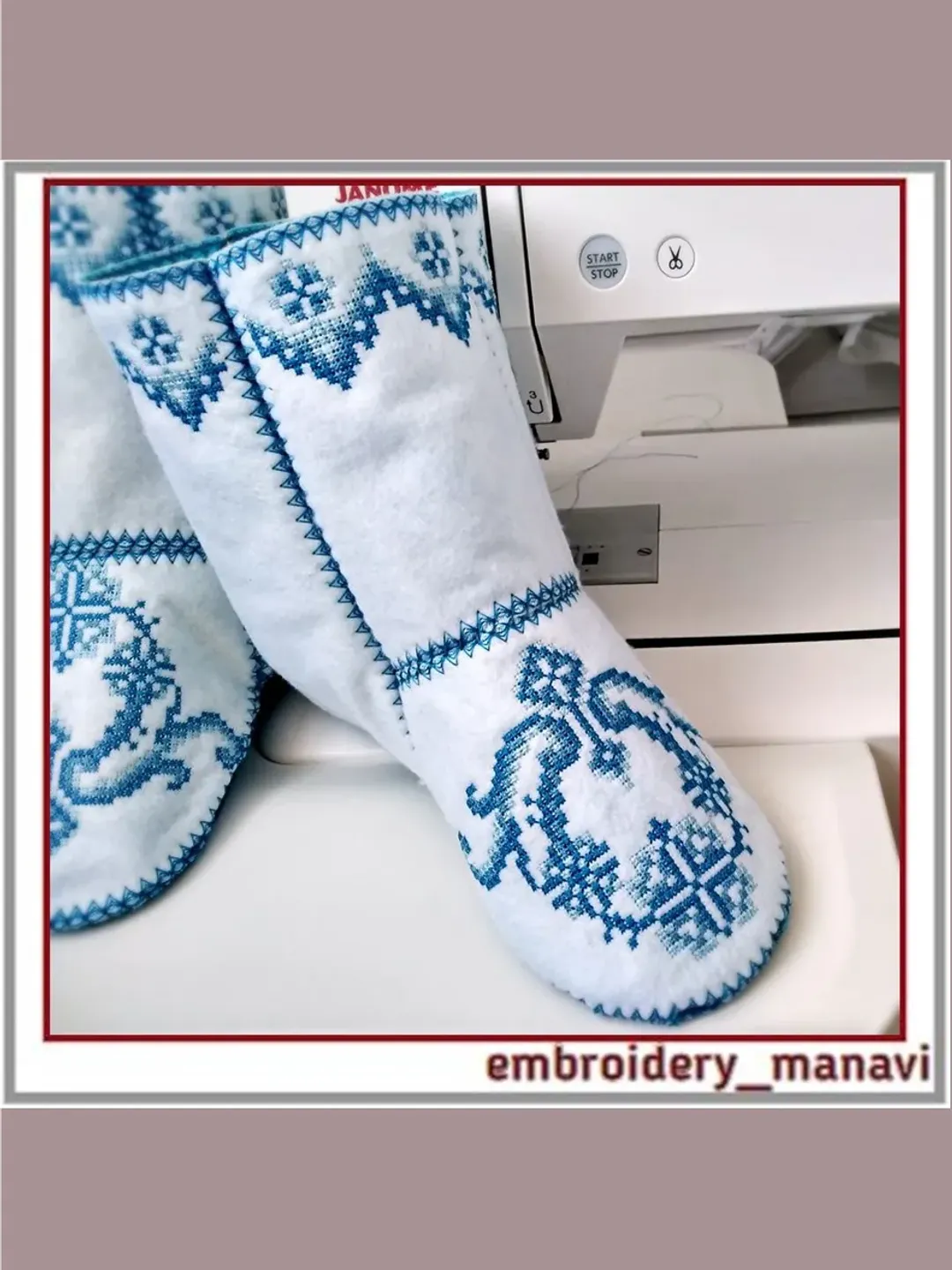 In the hoop Home boots in 3 sizes Machine embroidery digital design