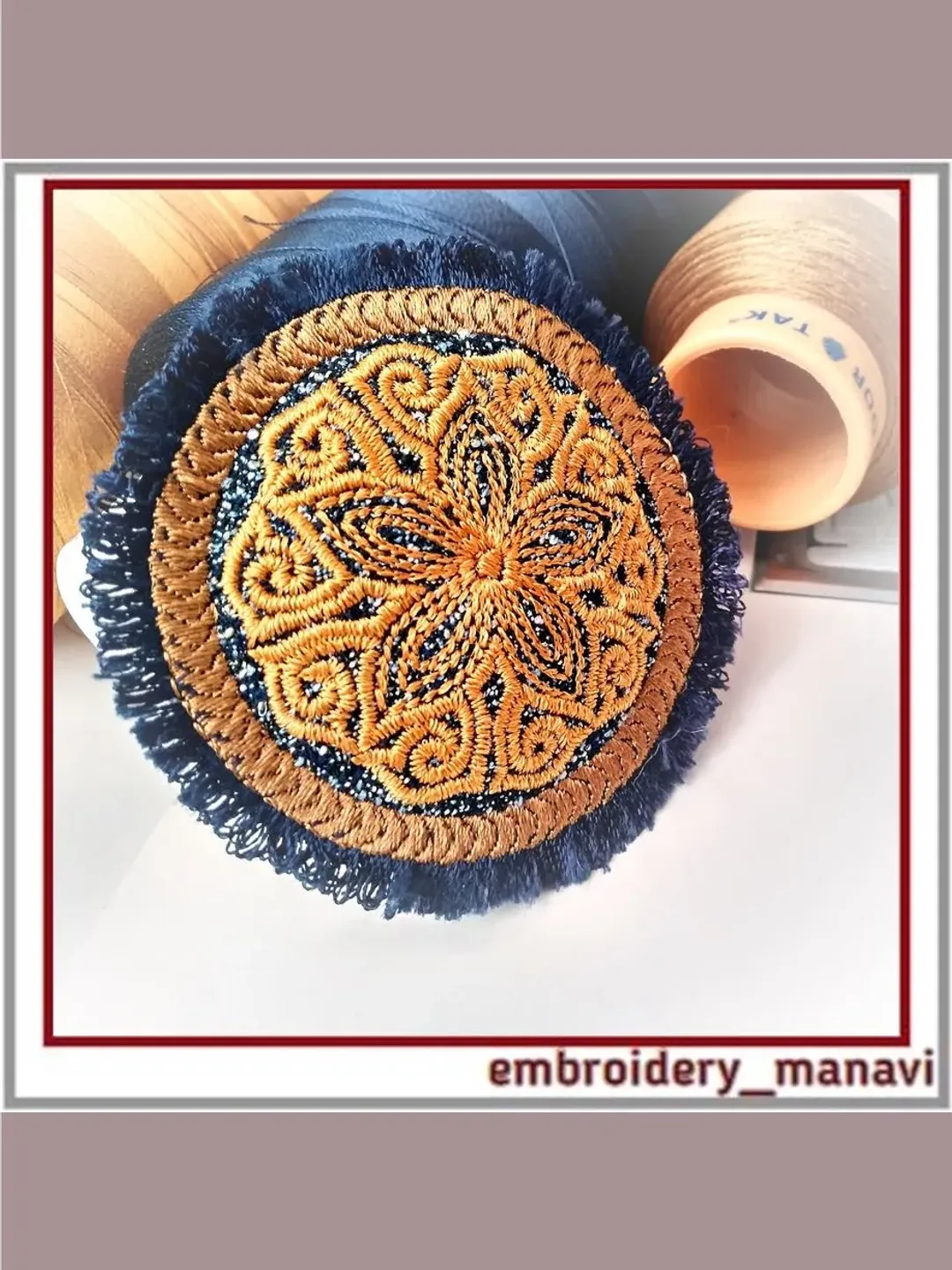 In the hoop embroidery design Brooch with pattern and fringe