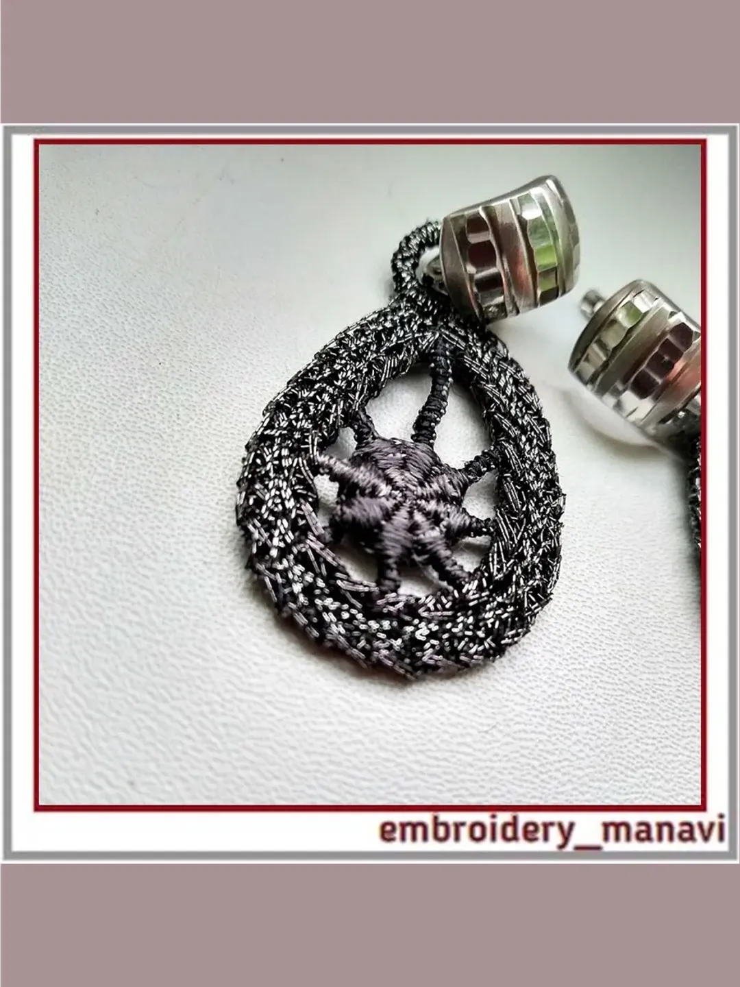 In the hoop FSL embroidery design fancy earrings