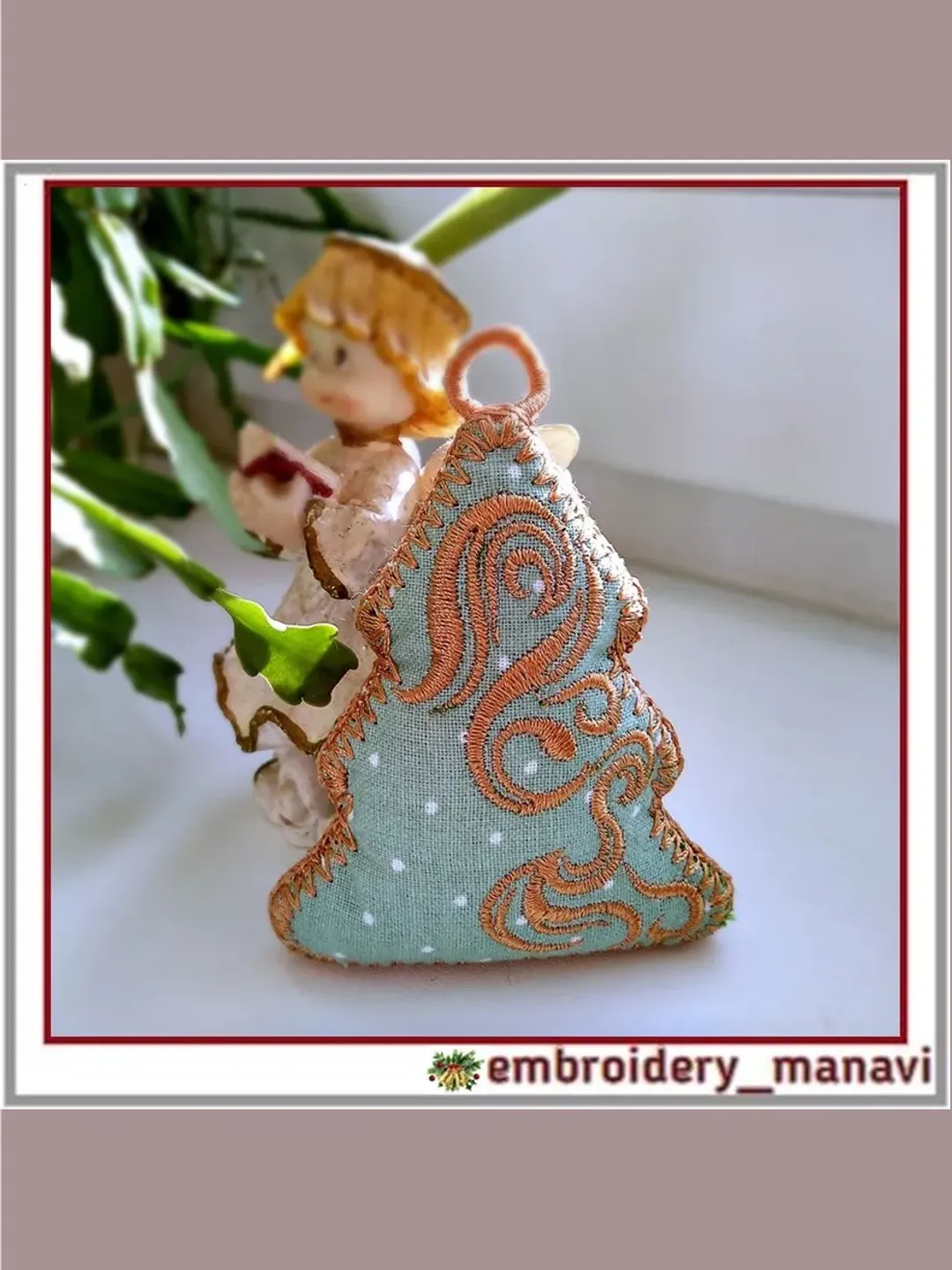 In the hoop Christmas toy tree machine embroidery design