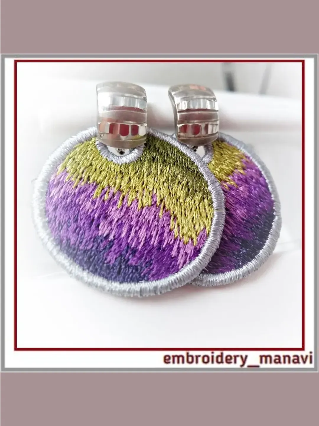 Round FSL earrings or pendant in the hoop embroidery design