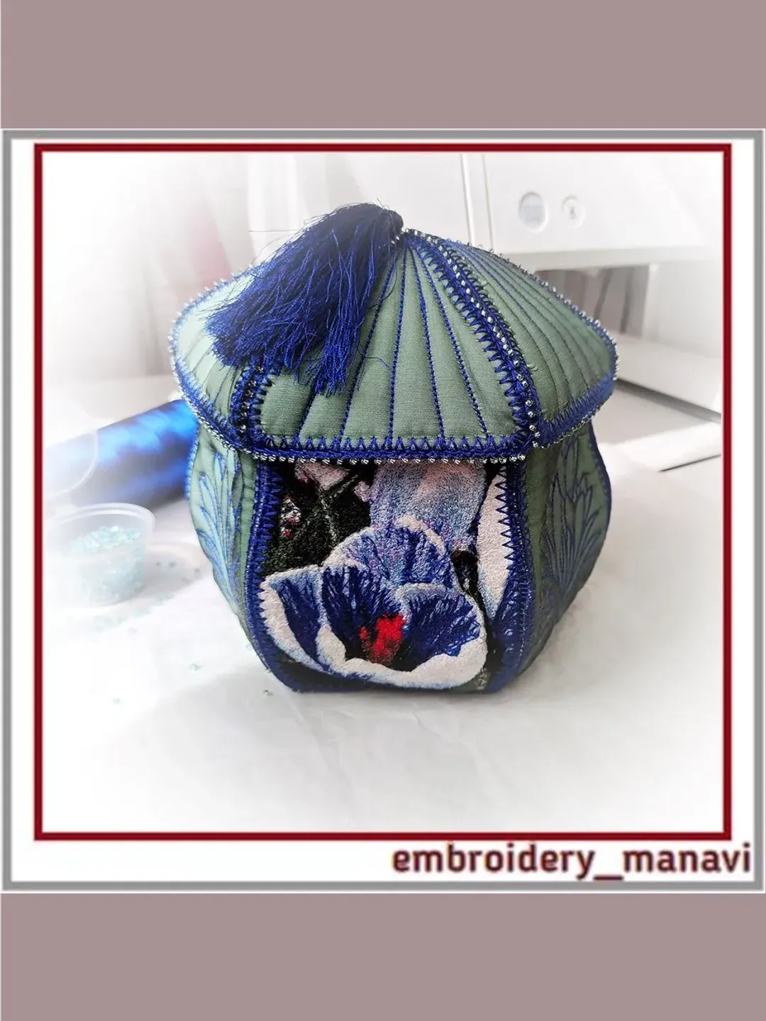 In the hoop embroidery designs, box Crocuses