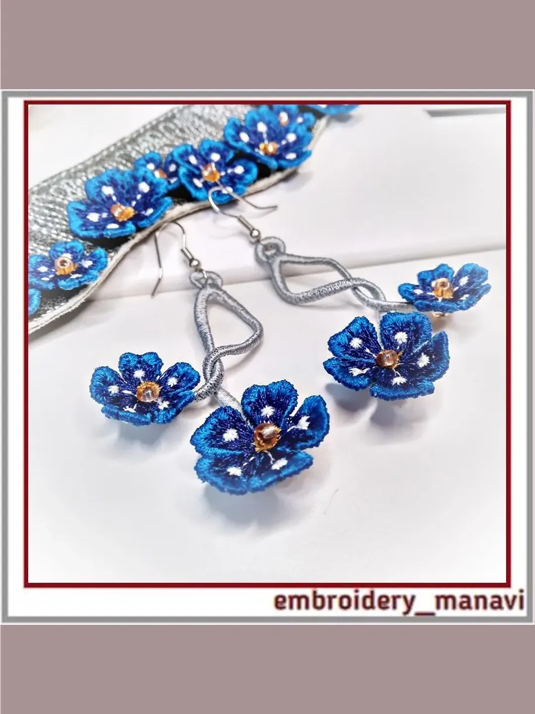 In the hoop embroidery design FSL Jewelry earrings with flowers