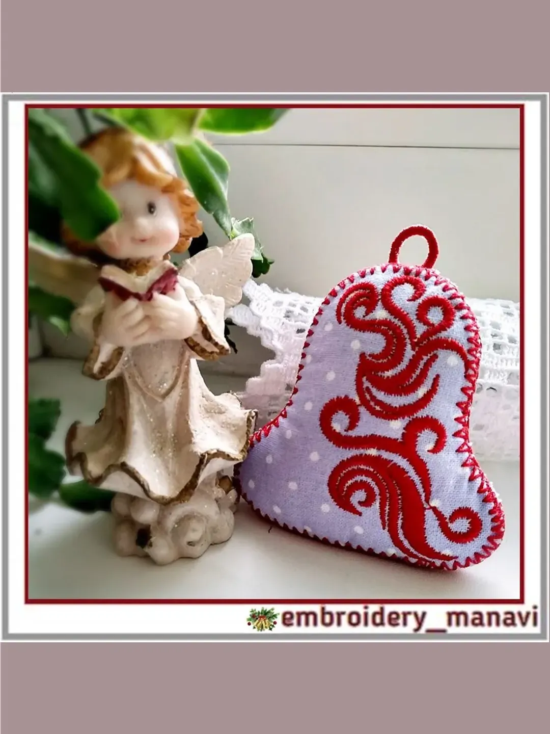 In the hoop tree toy bell machine embroidery design