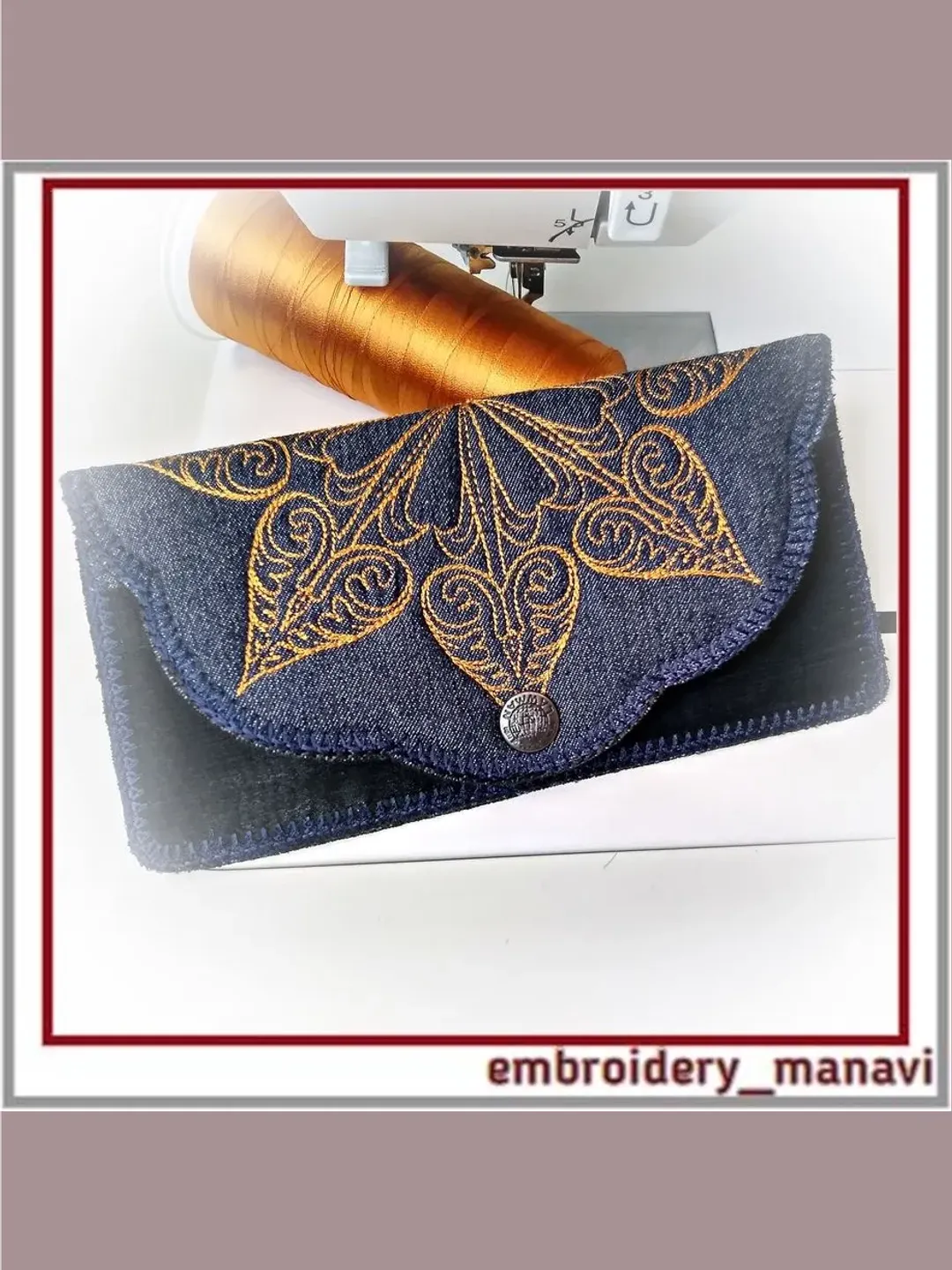 In the hoop Embroidery design quilt purse with card pockets