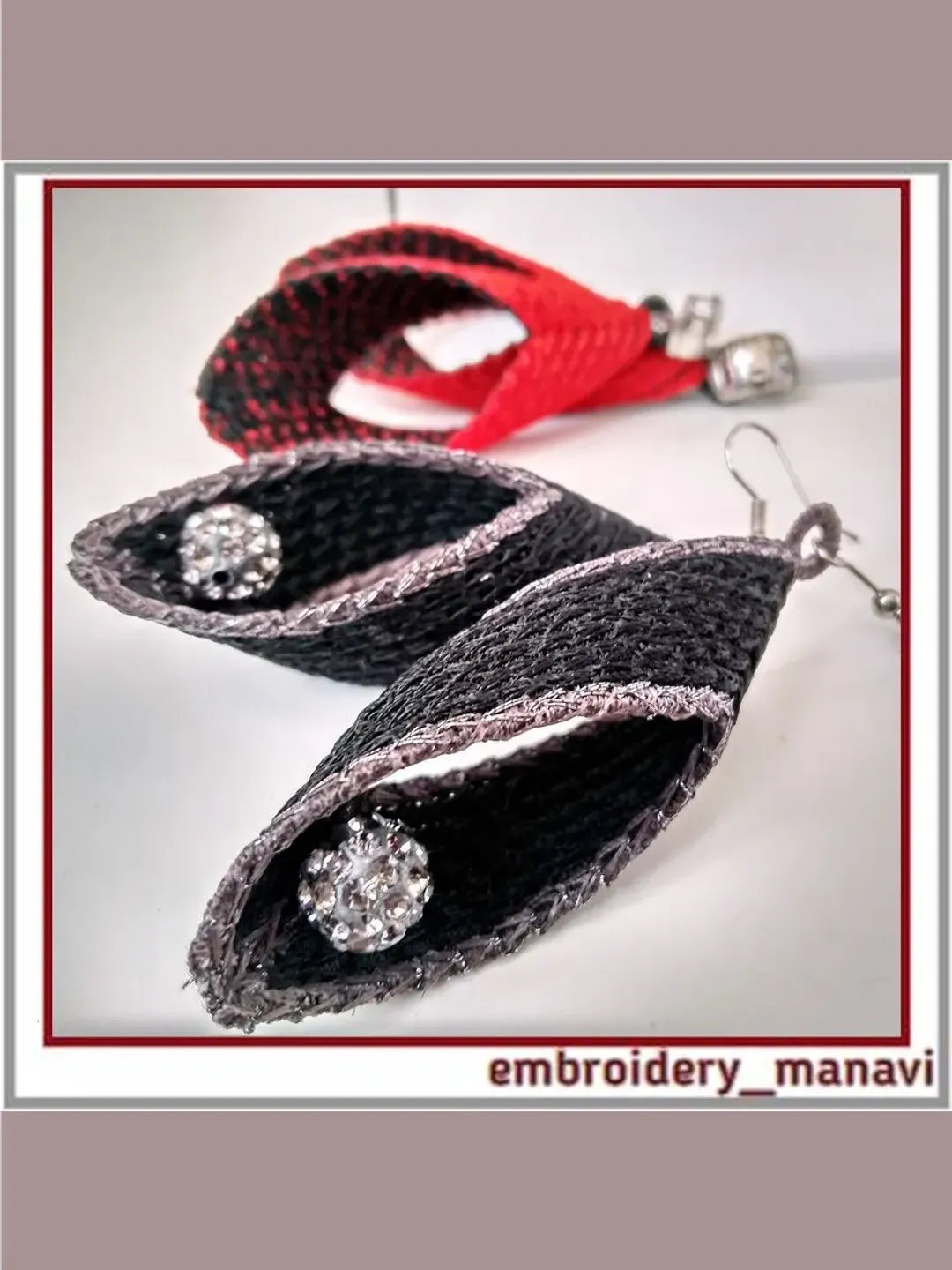 In the hoop Embroidery design FSL quirky earrings or pendant