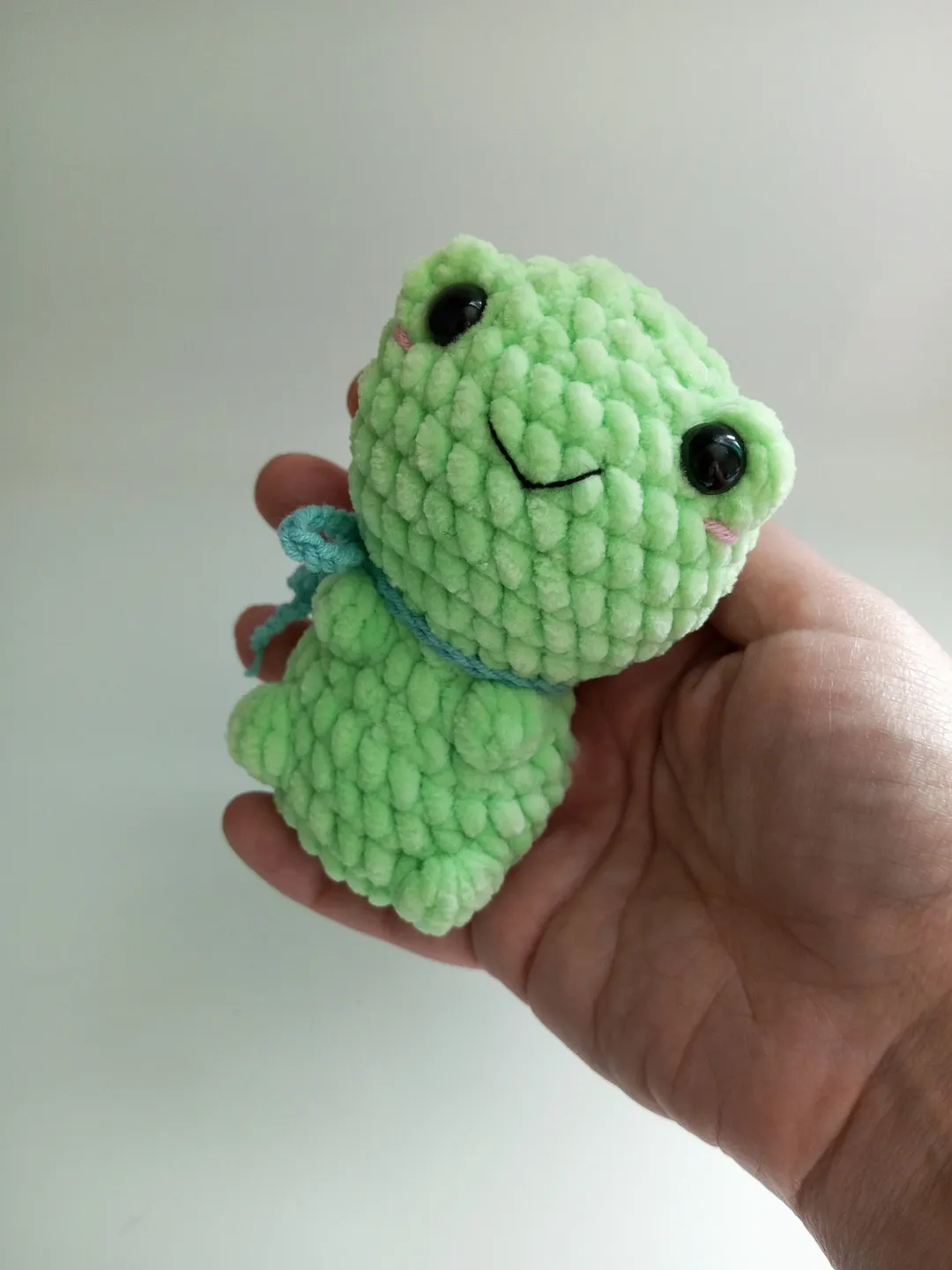 Amigurumi crochet pattern frog, English crochet pattern frog, PDF