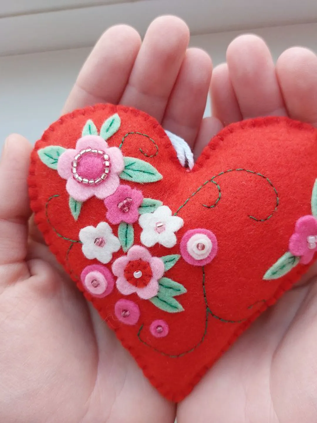 Valentine's Day ornament, heart ornaments, felt heart ornaments, valentine's tree decorations, Valentine's day gift