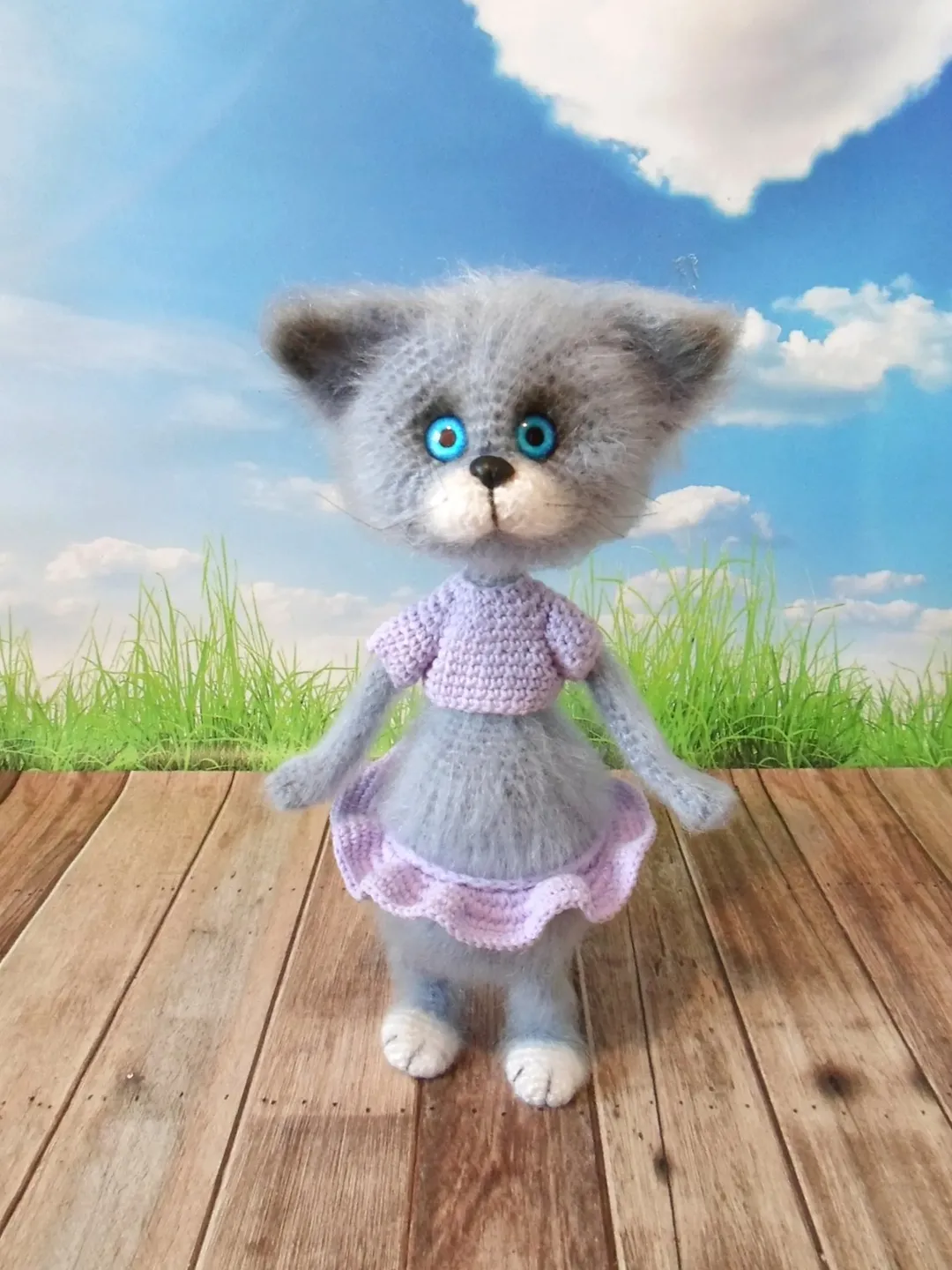 Interior toy, knitted cat