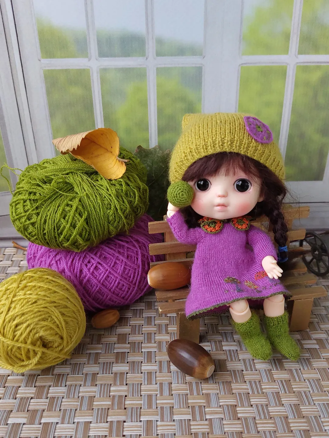 Miniature knitting clothes for OB11 doll. Real hand knit clothes for mini doll.Dress, hat, socks and crochet collar