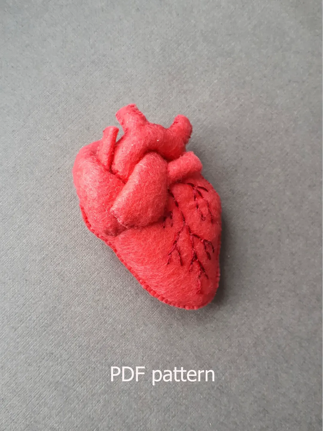 Anatomical heart sewing pattern , felt or plush human heart gift for doctor , stuffed toys DIY