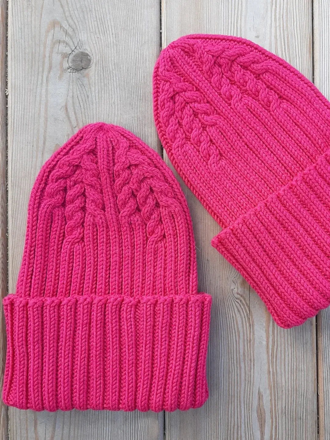 Ribbed Hat Knitting Pattern with Cable Crown for 1 Adult Size Slouchy ...