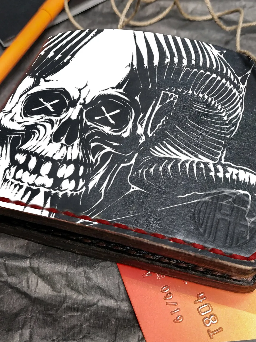 Skull Leather wallet, Personalized Embossed Leather Wallet, Bifold Men, Handpainted leather wallet Mens Womens, Custom art wallet, gift him