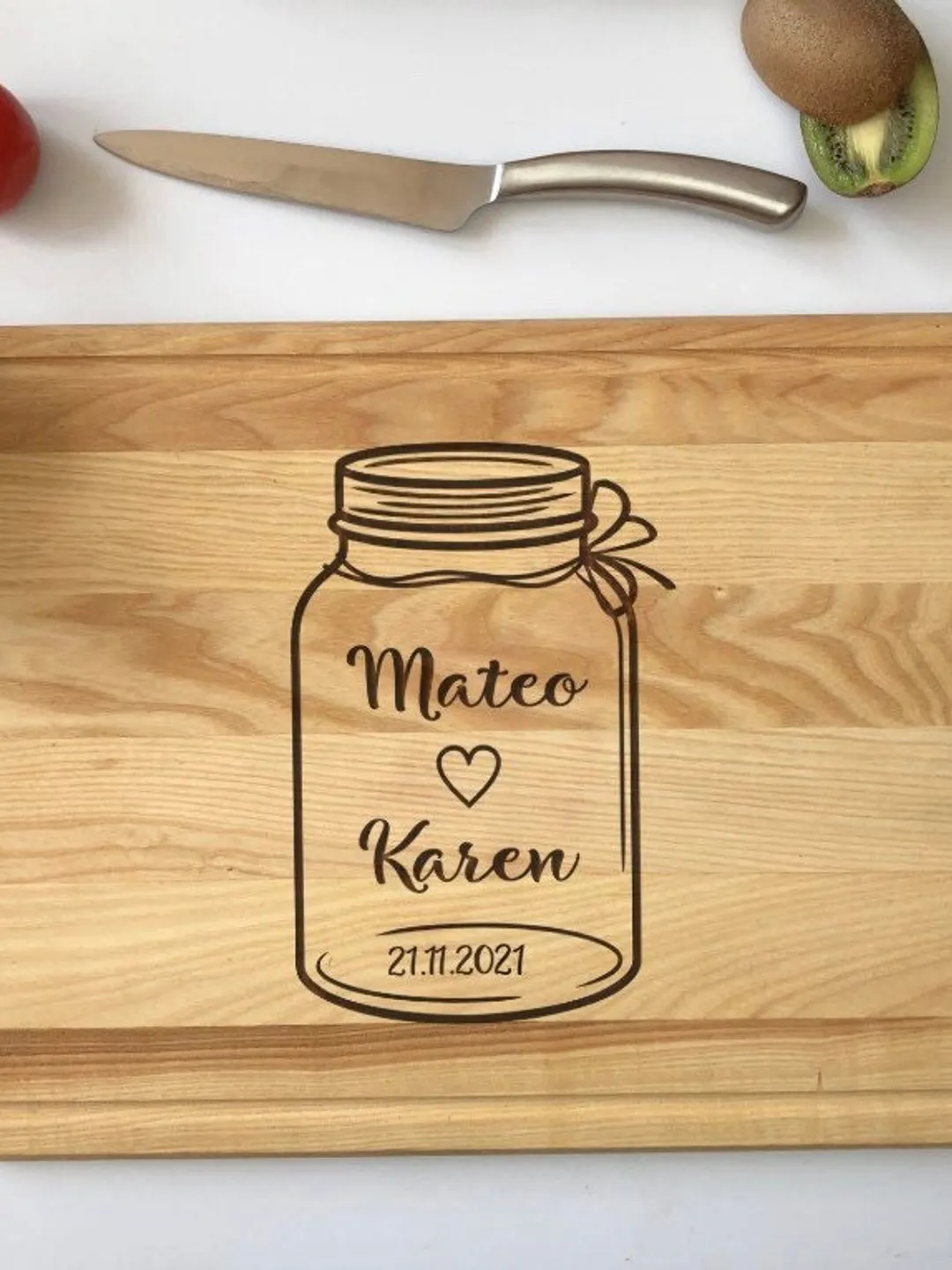 Wedding cutting board personalized, engraved wood cutting board, custom housewarming decor, wooden cheese board, wedding memory gift