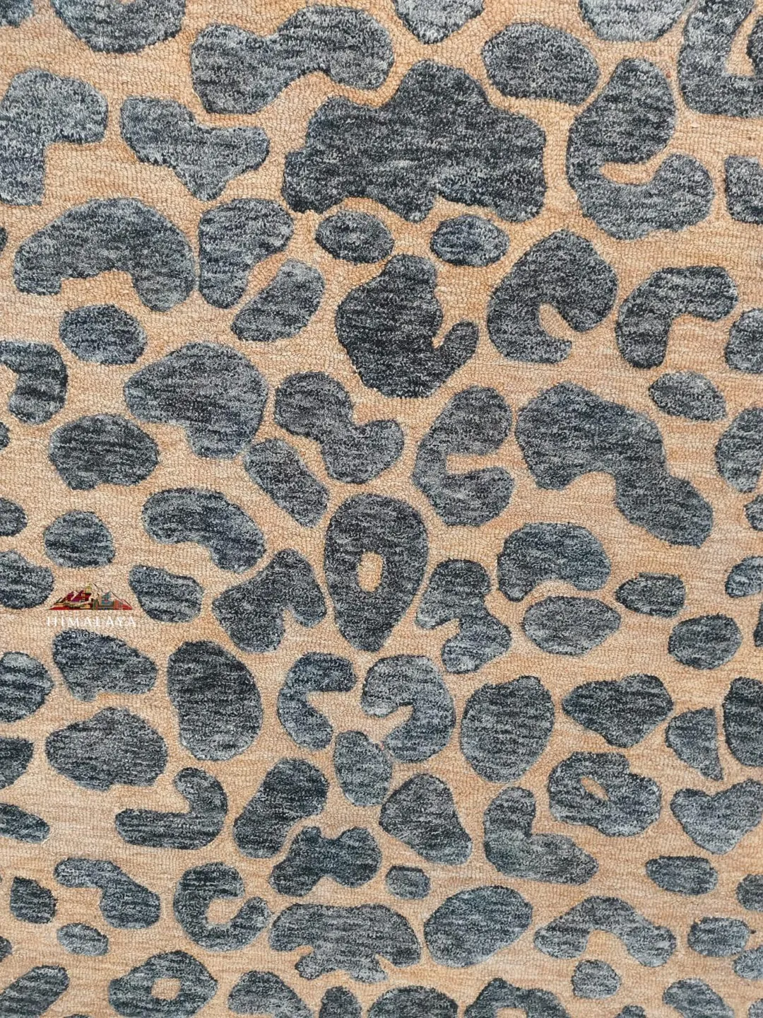 Hand-Tufted Wool Antelope Print Rug, Beige Grey Animal Carpet