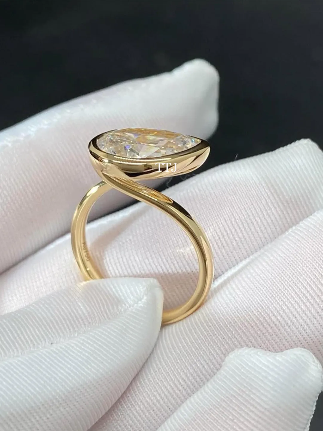 3CT East to West Pear Cut Moissanite Engagement Ring Bezel Set Bypass Design 14K Yellow Gold Diamond Ring Modern Stacking Ring for Women