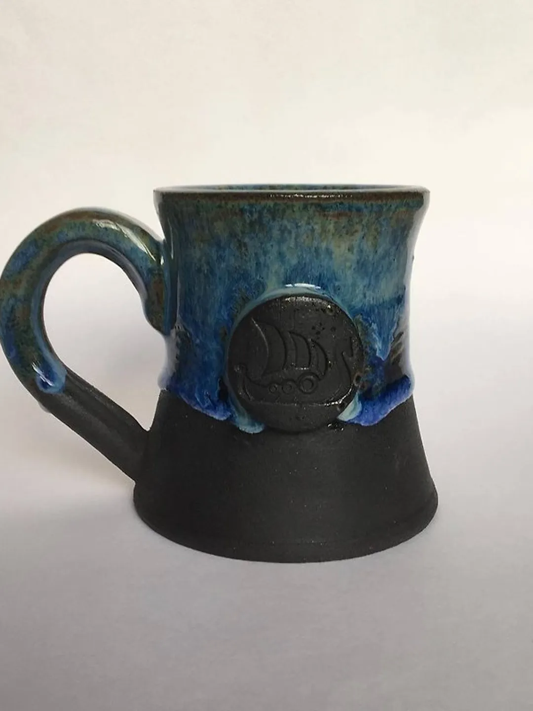 Drakkar viking ship black and blue dripping stoneware mug