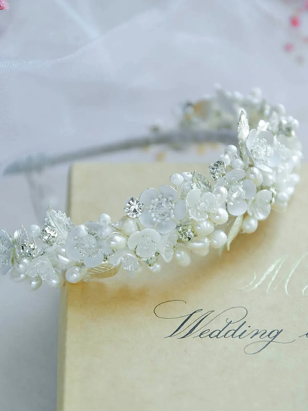 Silver wedding tiara for bride, Flower wedding crown, Floral bridal tiara, Pearl crown wedding, Wedding accessories, Small bridal tiara