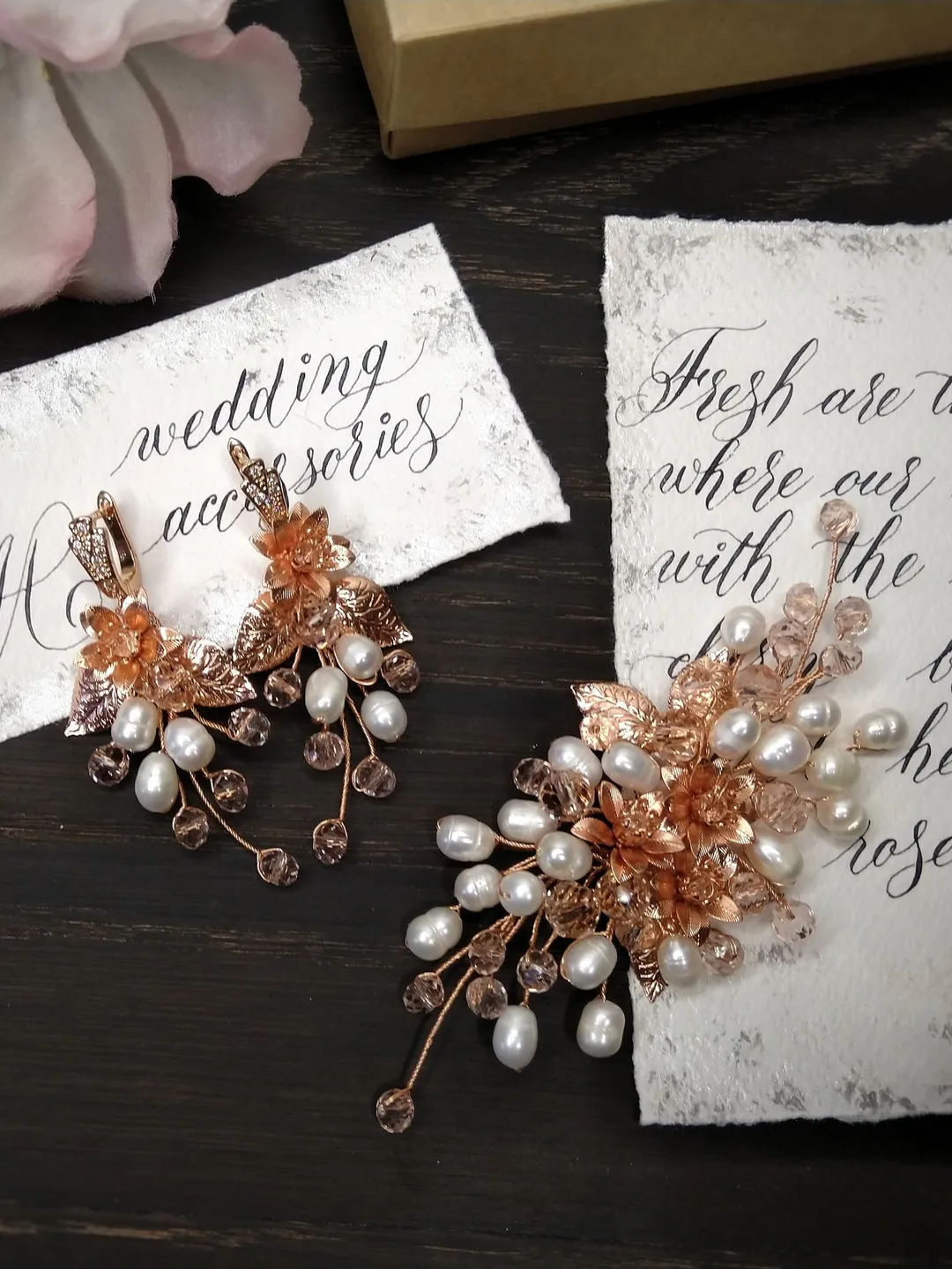 Bridal rose gold pearl set for brides, Floral pearl hair vine, Pearl earrings, wedding hair vine, bridal hair vine, pearl hair vine wedding