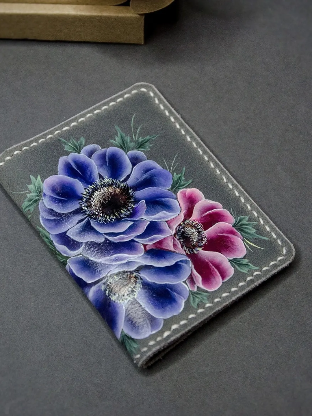 Personalised Christmas gift, Leather gift women, leather passport holder, travel gift, custom passport, christmas gift idea, gift for her