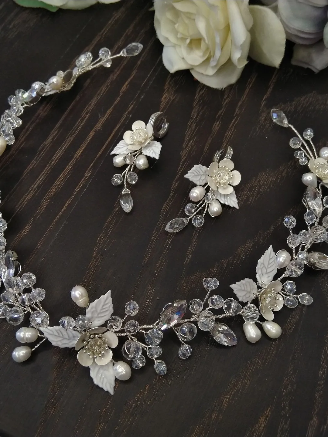 Bridal floral white set for bride Bridal pearl hair vine Pearl earrings Wedding hair vine Crystal vine flower hair vine bridal floral vine