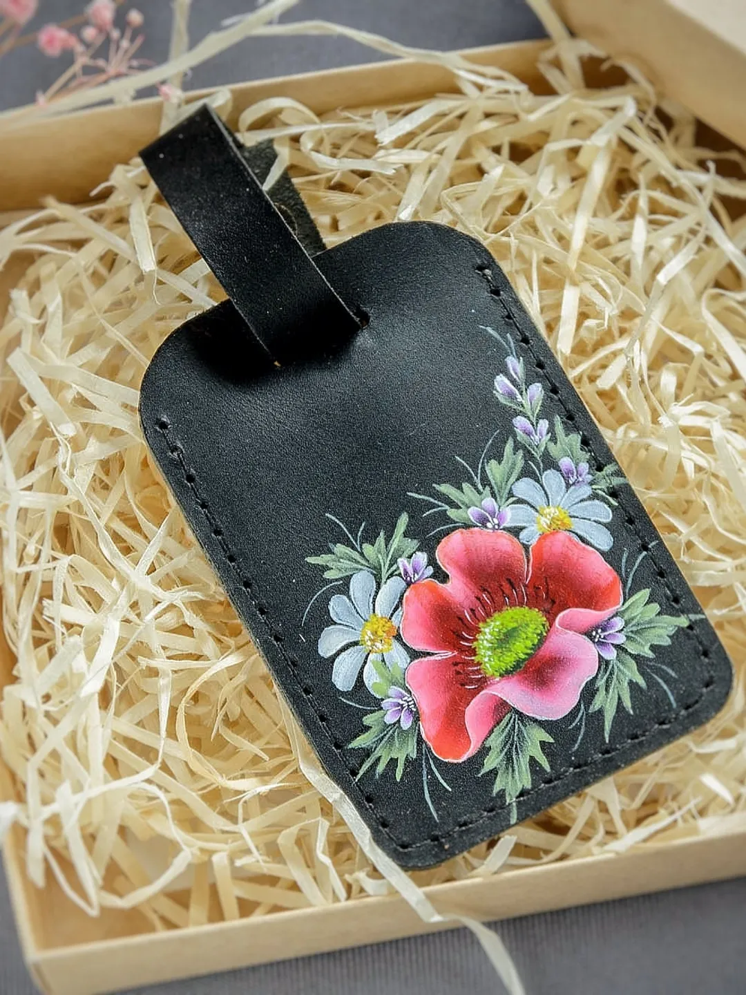 Custom luggage tag, christmas gift box, personalized luggage tag, personalize gift, Leather gift for her, Christmas gift for mom, wife gift