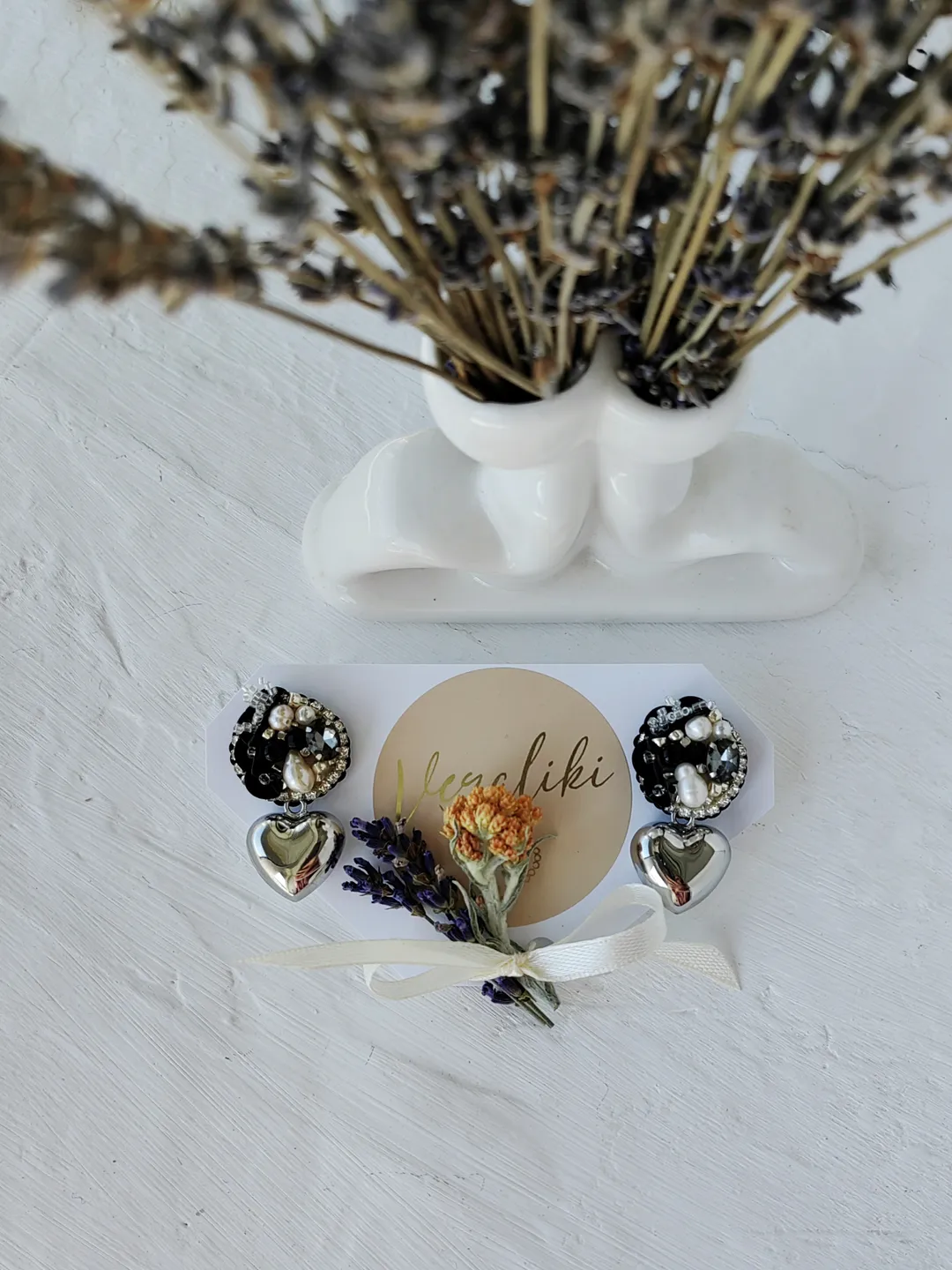 Handmade heart earrings. Embroidered Heart Shape Earrings,Silver and black beaded earrings