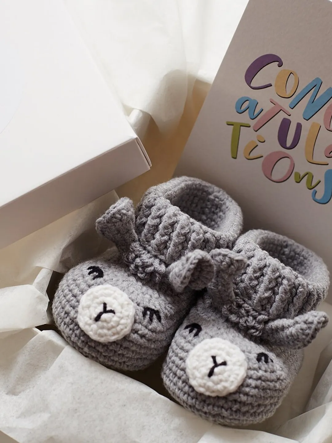 New mom gift Pregnancy mom to be gift Baby shower booties reveal gift Newborn boy girl basket Pregnancy announcement for parents and friends