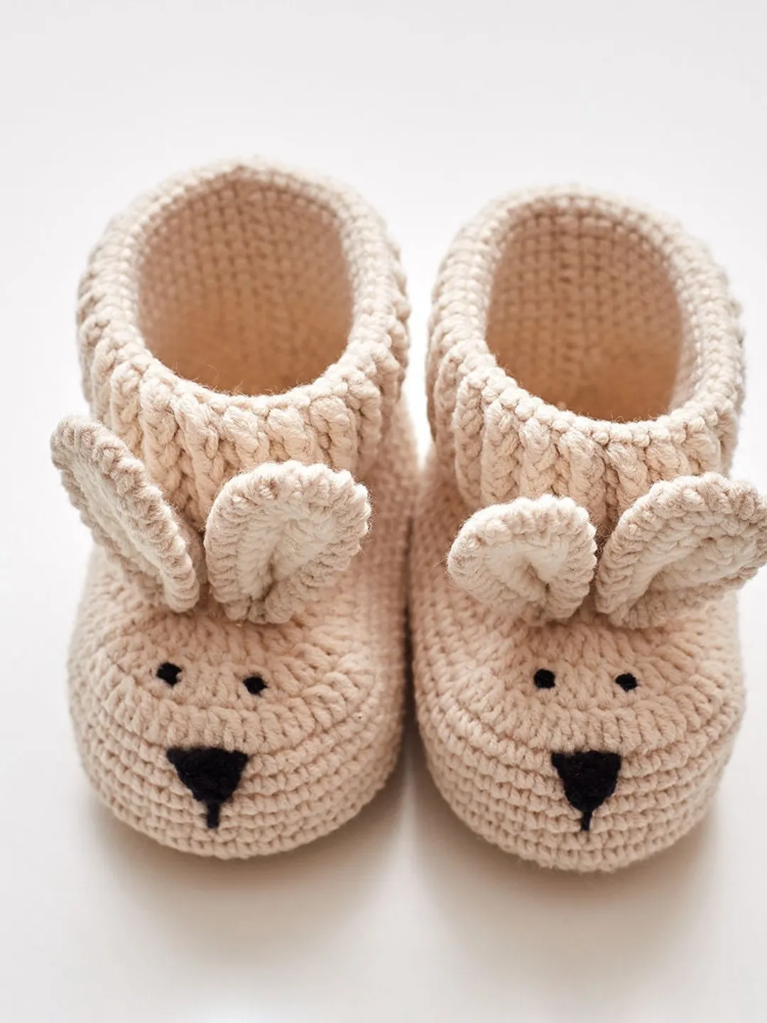 New mommy gift set Pregnancy baby shoes present Crochet bunny slippers for baby Newborn girl boy gift idea New parents cute expecting box