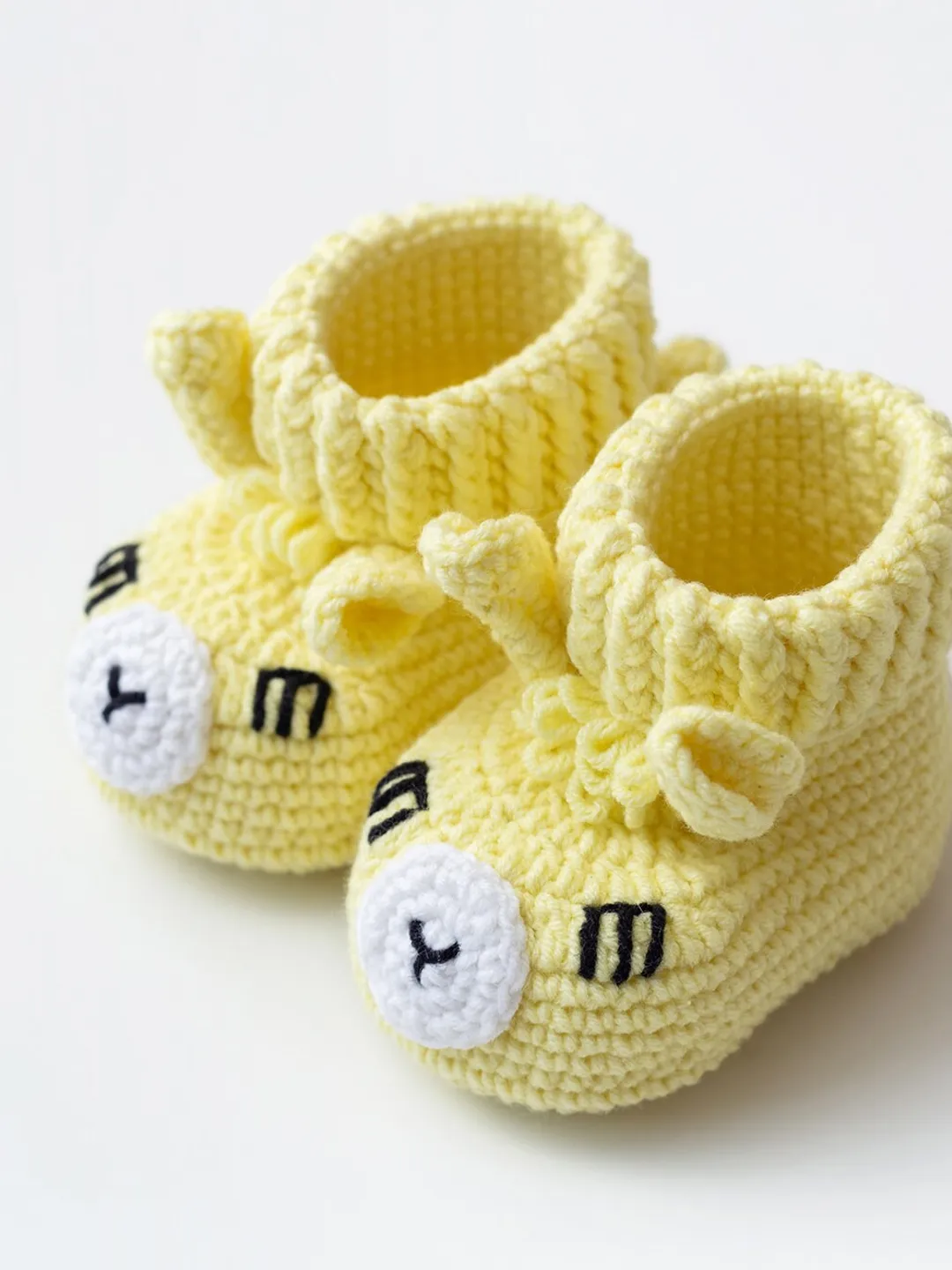 Newborn photo props Yellow llama animal booties baby outfit Yellow baby welcome coming home outfit New baby shower gift