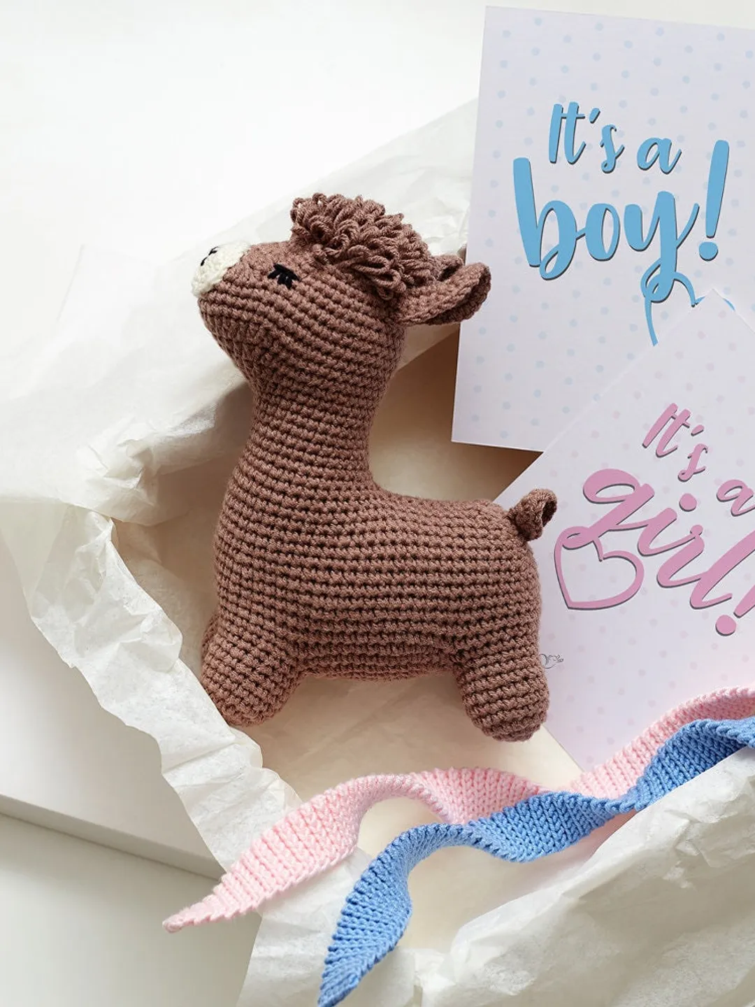 Gender reveal gift baby boy or girl shower gift basket Cute baby neutral gender discover game Cute pregnancy gift idea Sweet newborn gift