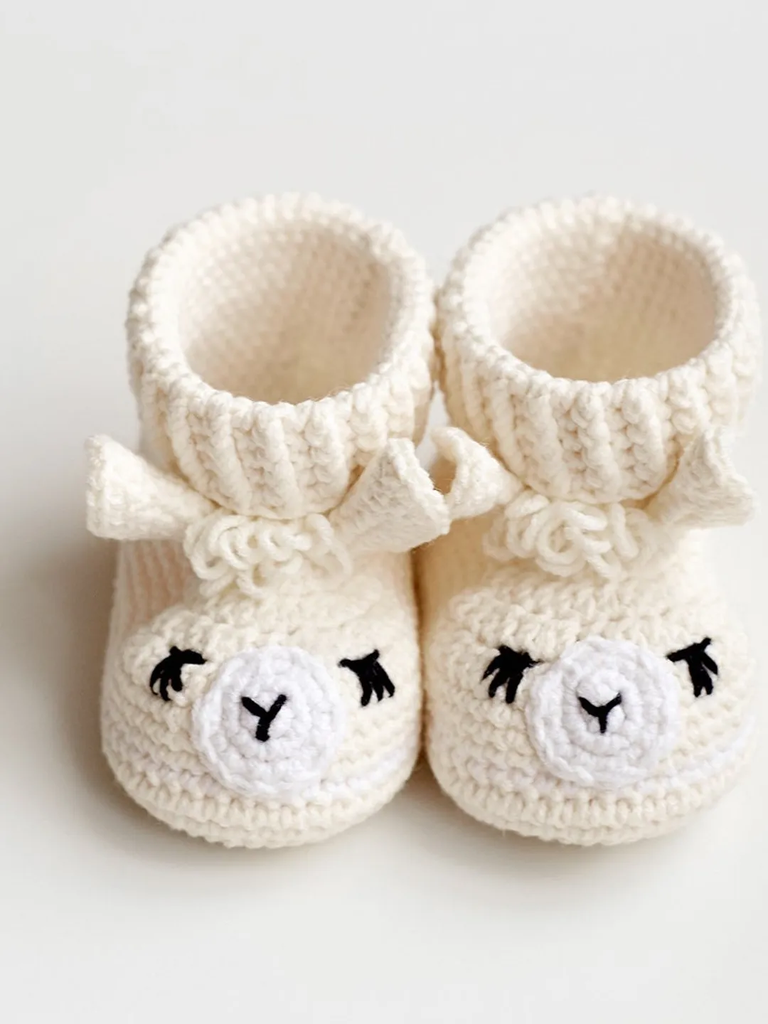 Baby booties Crochet llama animal cute and soft newborn kid cotton shoes Pregnancy gift for future mom
