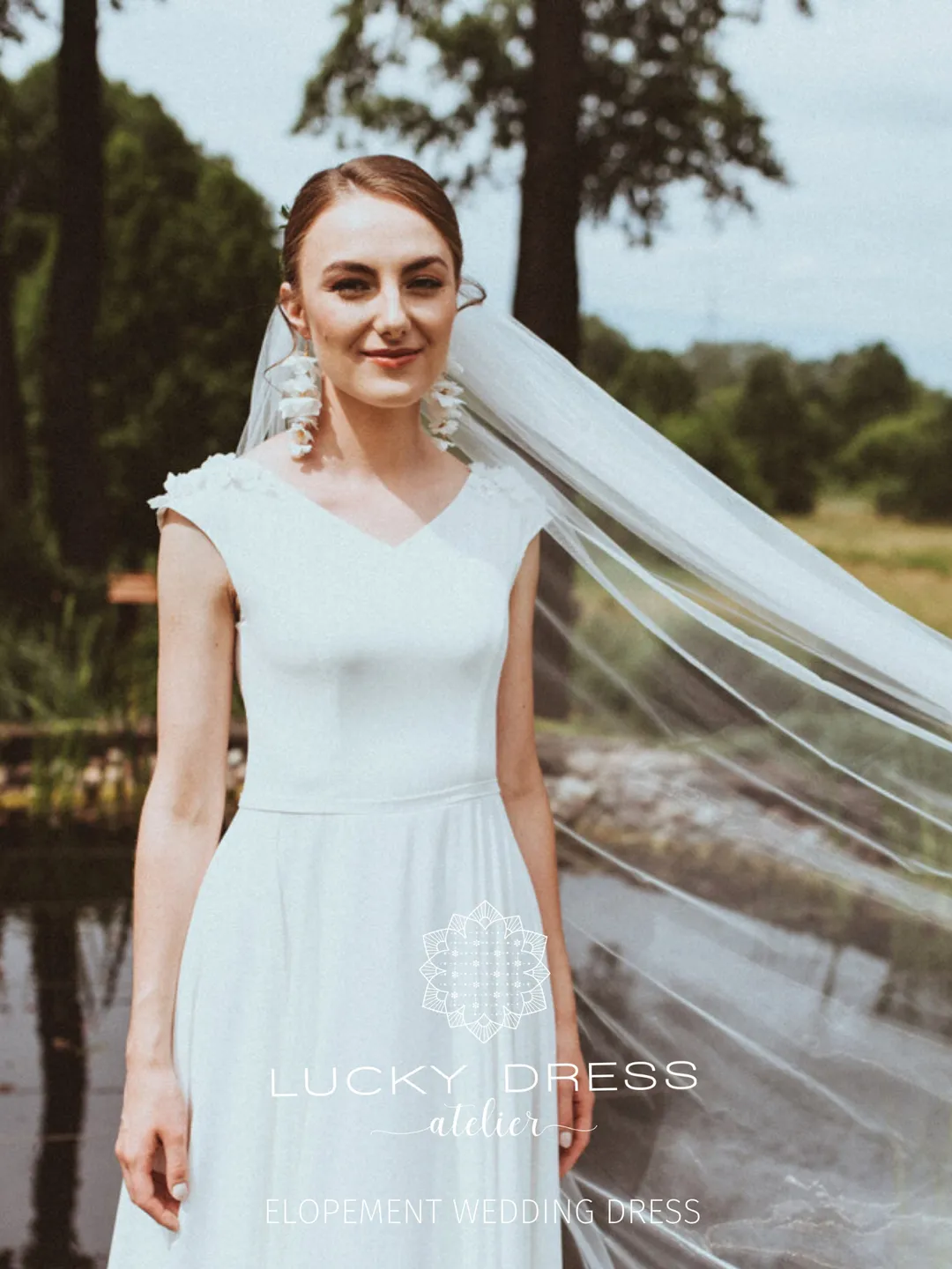 Elopement dress Silk wedding dress Floral wedding dress Courthouse wedding dress 3D Bridal gown Modest wedding dress V neck / Aleksandre