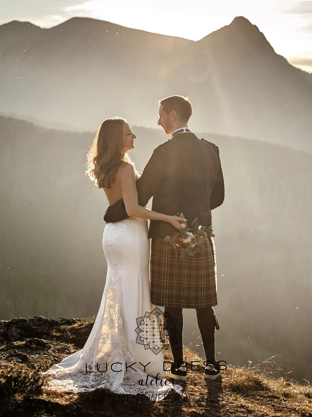 Elopement wedding dress crepe Lace wedding dress courthouse Sexy wedding dress floral Mermaid wedding dress custom Sweetheart dress / Sophie