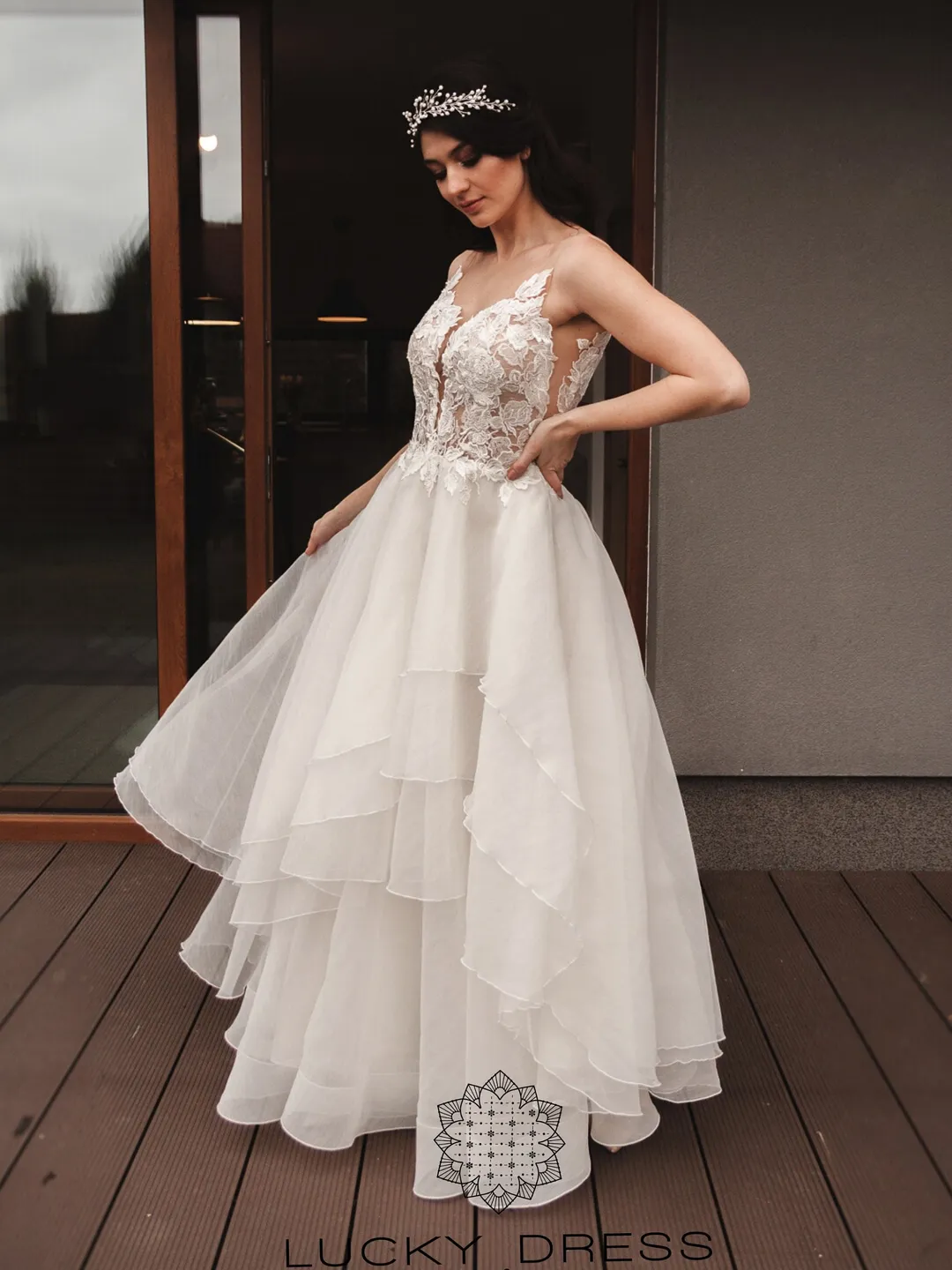 Lace wedding dress illusion Organza layered wedding dress Courthouse wedding dress romantic Floral wedding dress flowy Tailored dress / Kaya