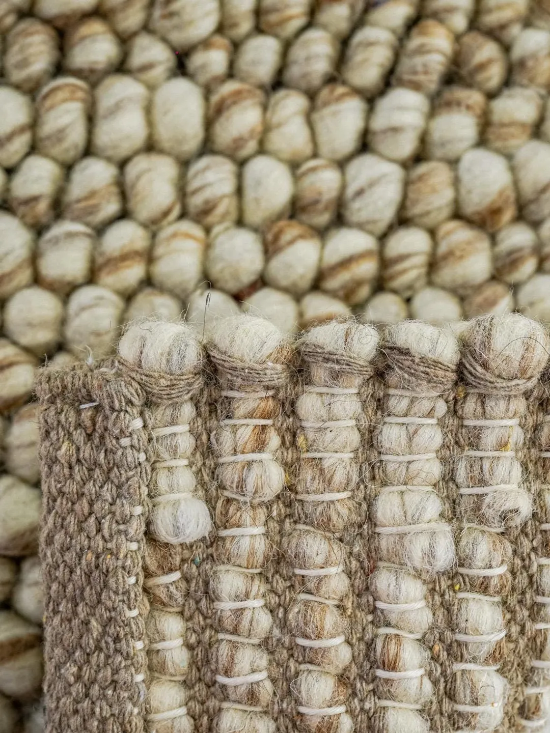 Large Loop Wool Rug Natural Beige Mix Chunky Pebble loop Wool Rug - Hand woven Scandinavian ...