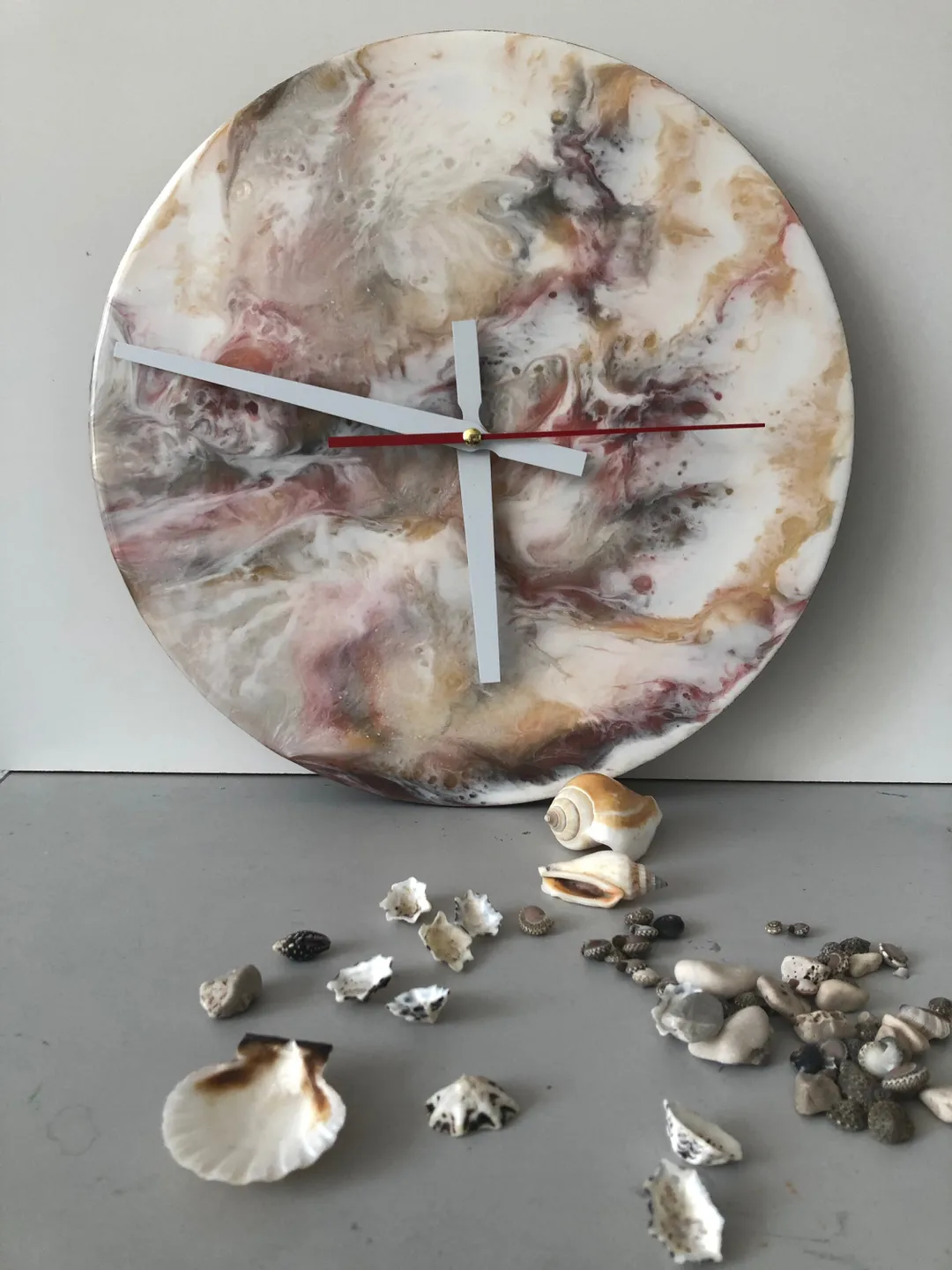 Epoxy resin round geode marble clock