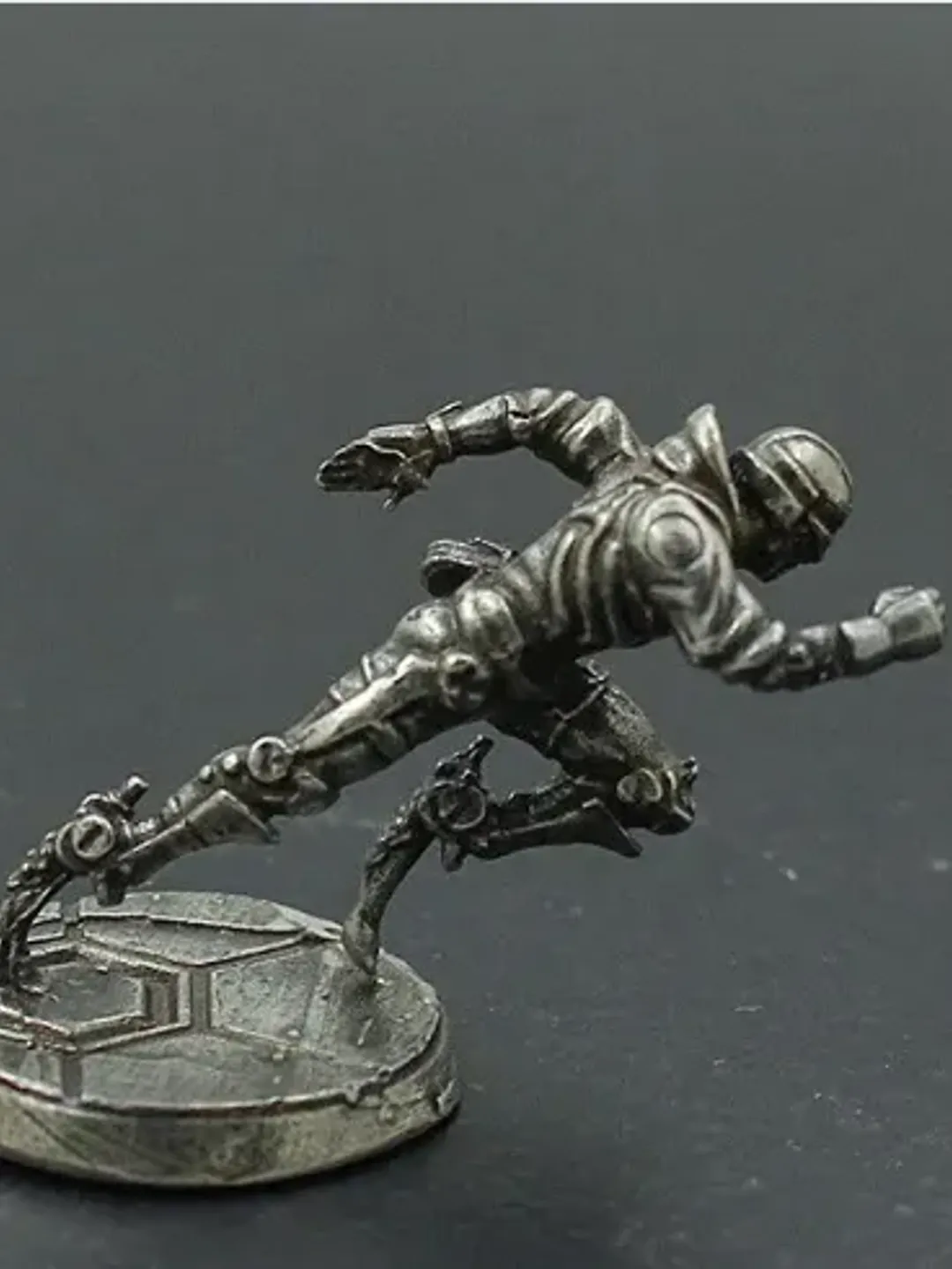 Cyberpunk Style warriors, tabletop wargaming fantasy miniature figures, metal toy soldiers