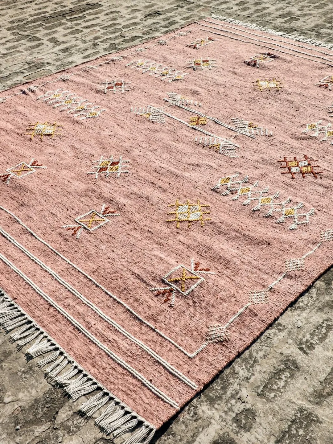 Pink Aztec Kilim Rug - Boho Tribal Style with PET Yarn, Upcycled Rug ...
