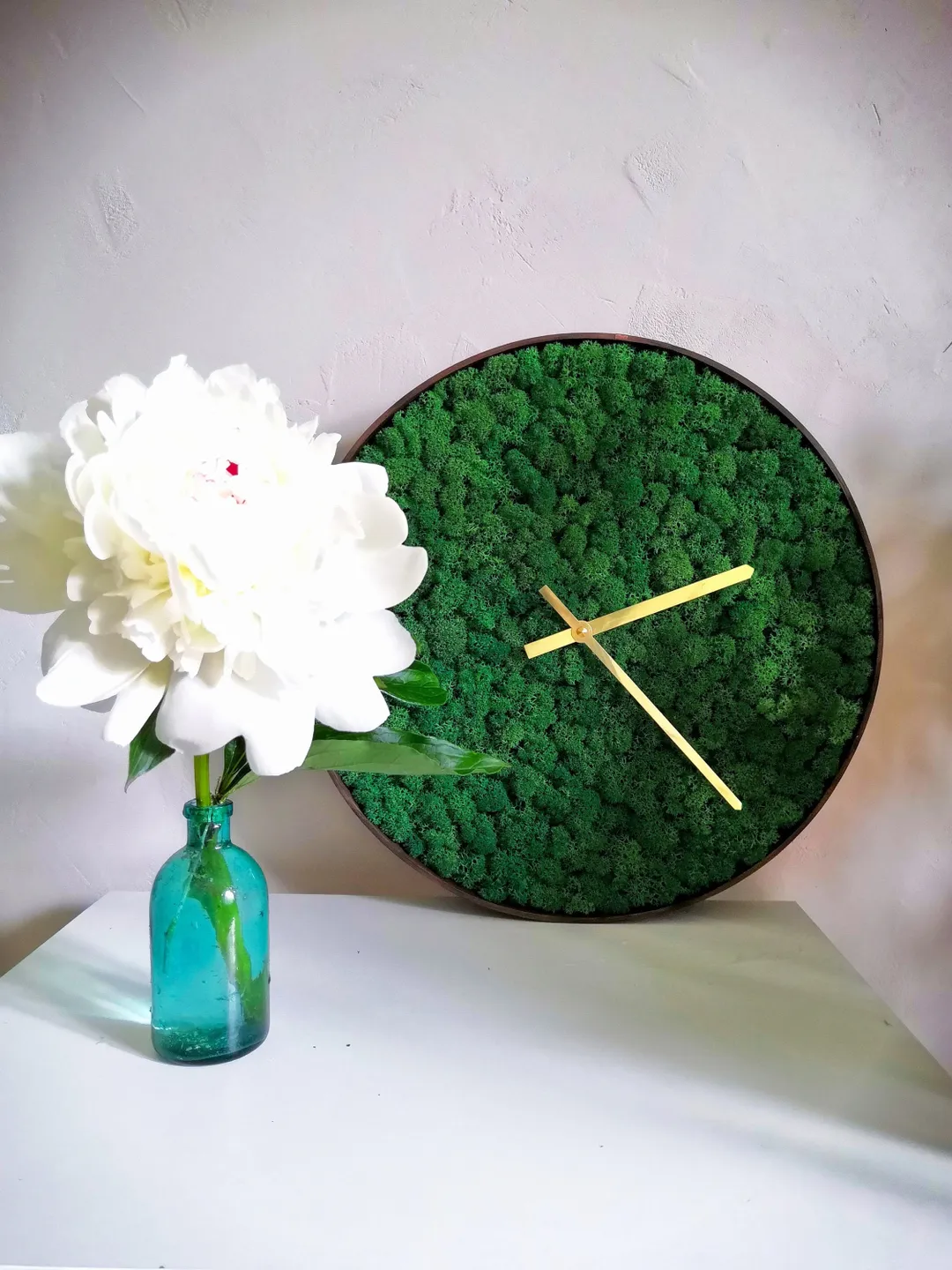Silent Moss Clock | Unique wall clock | Moss wall art | Wall decor | Black Wooden Clock | Loft clock | Plant wall clock