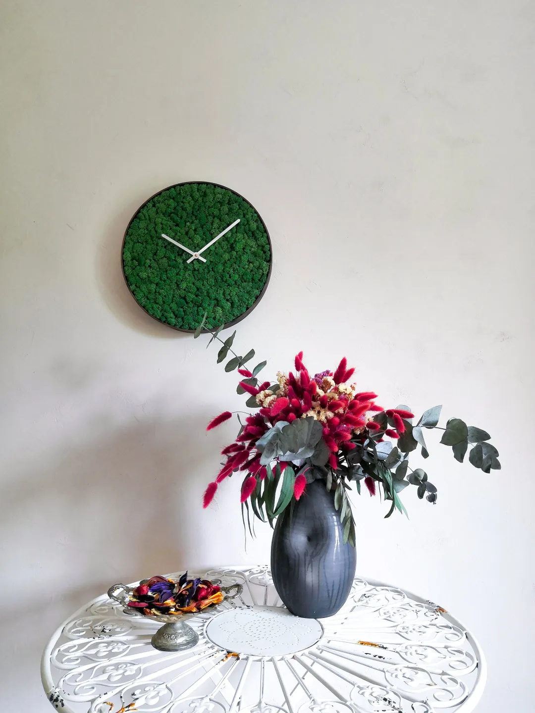 Silent Moss Clock | Unique wall clock | Moss wall art | Wall decor ...