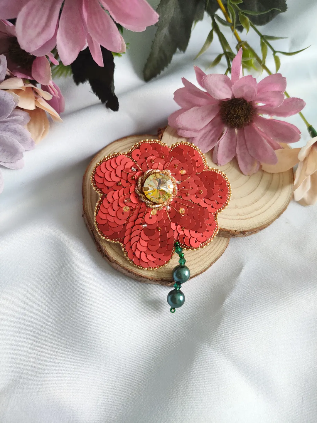 Beaded Flower Brooch Handmade Floral Pin Embroidered Broach for Women