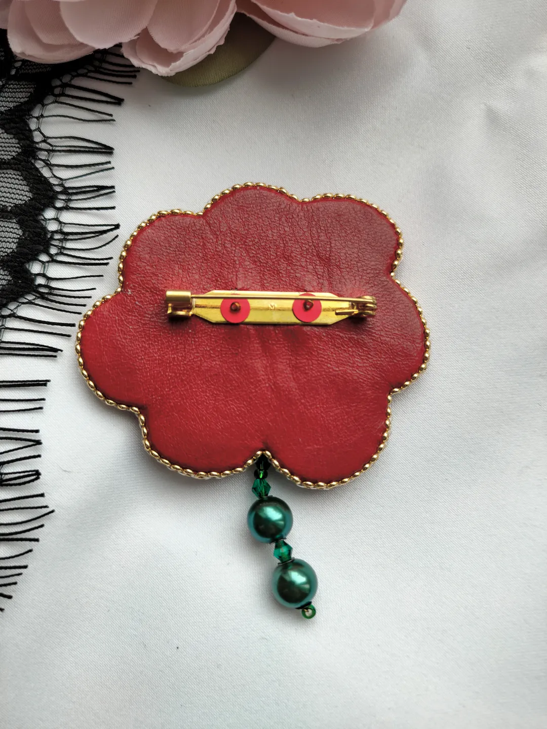 Beaded Flower Brooch Handmade Floral Pin Embroidered Broach  display picture 2