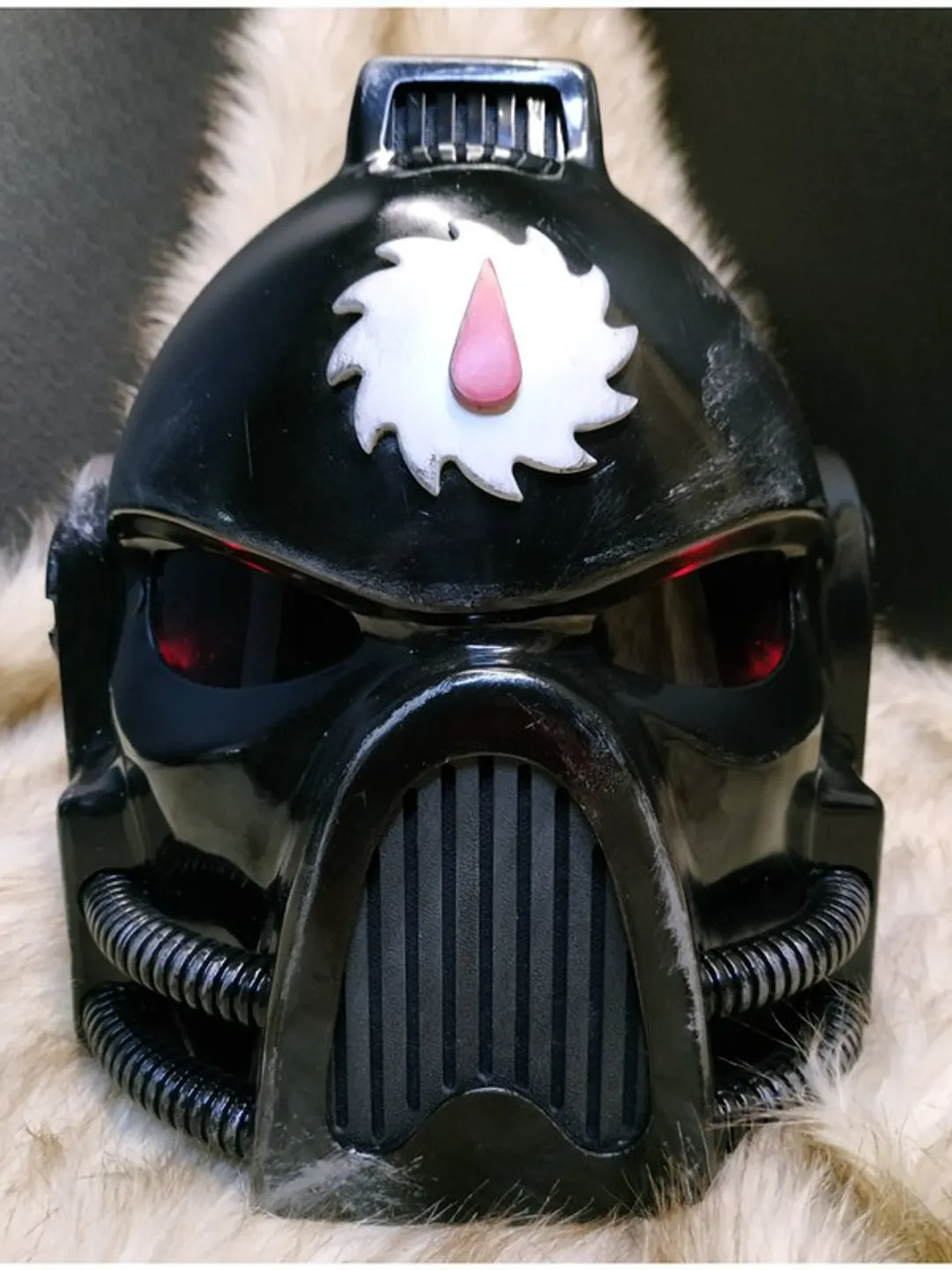 Spacemarine helmet - cosplay helmet - Space Marine - Flesh Tearers Chapter - cos Spacemarine helmet - cosplay helmet - Space Marine - Flesh Tearers Chapter - cos